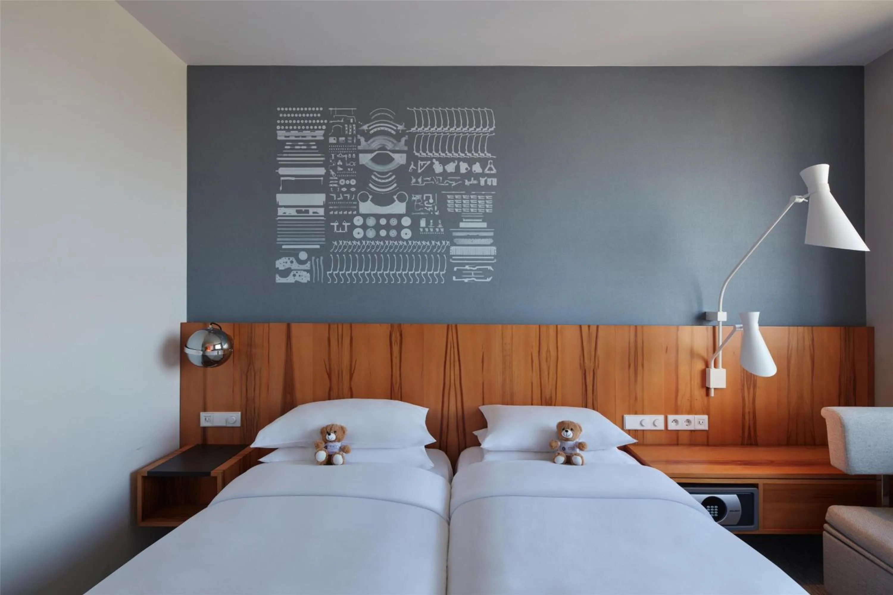 Bedroom, Bed in Hyatt Regency Paris Etoile