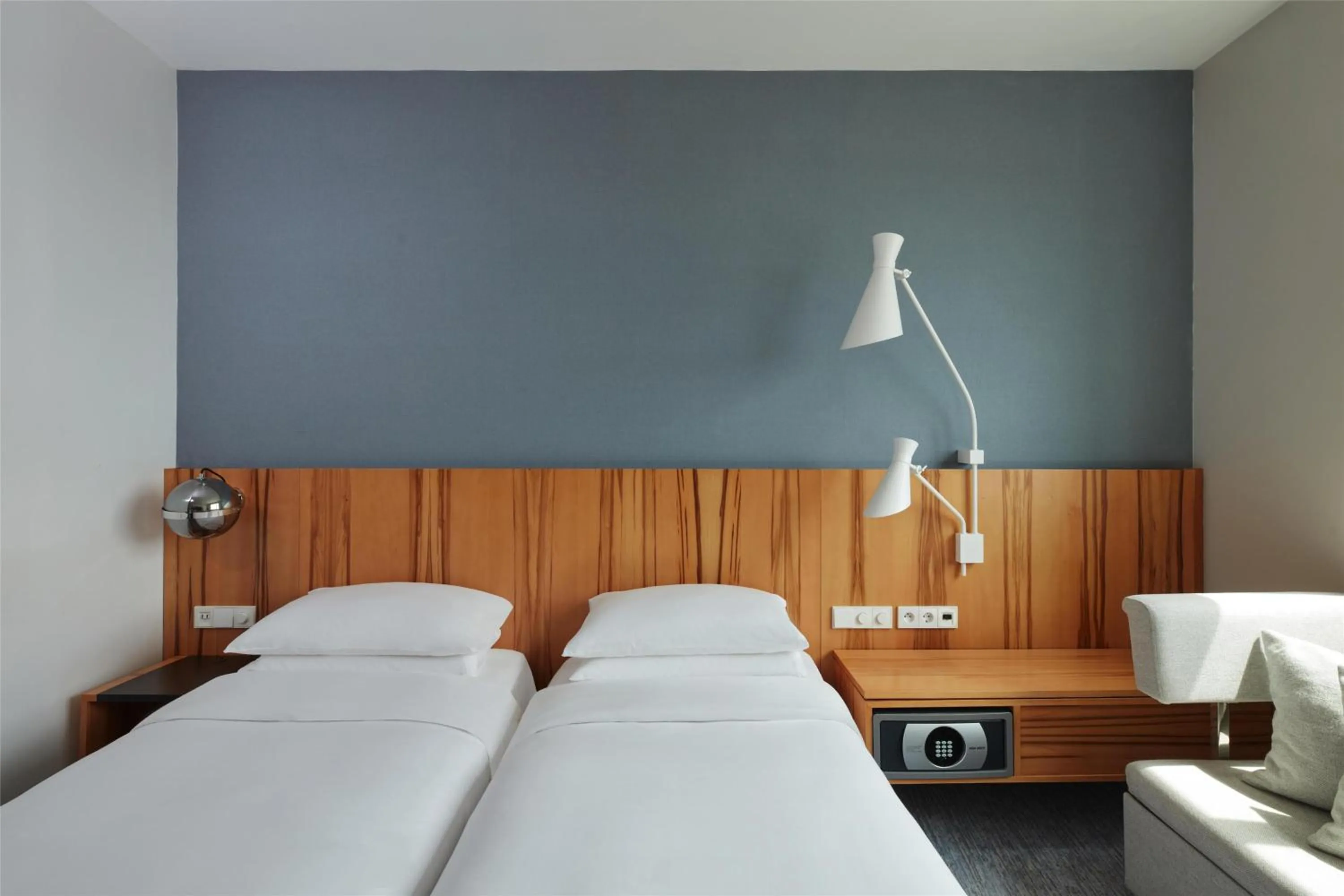 Bedroom, Bed in Hyatt Regency Paris Etoile