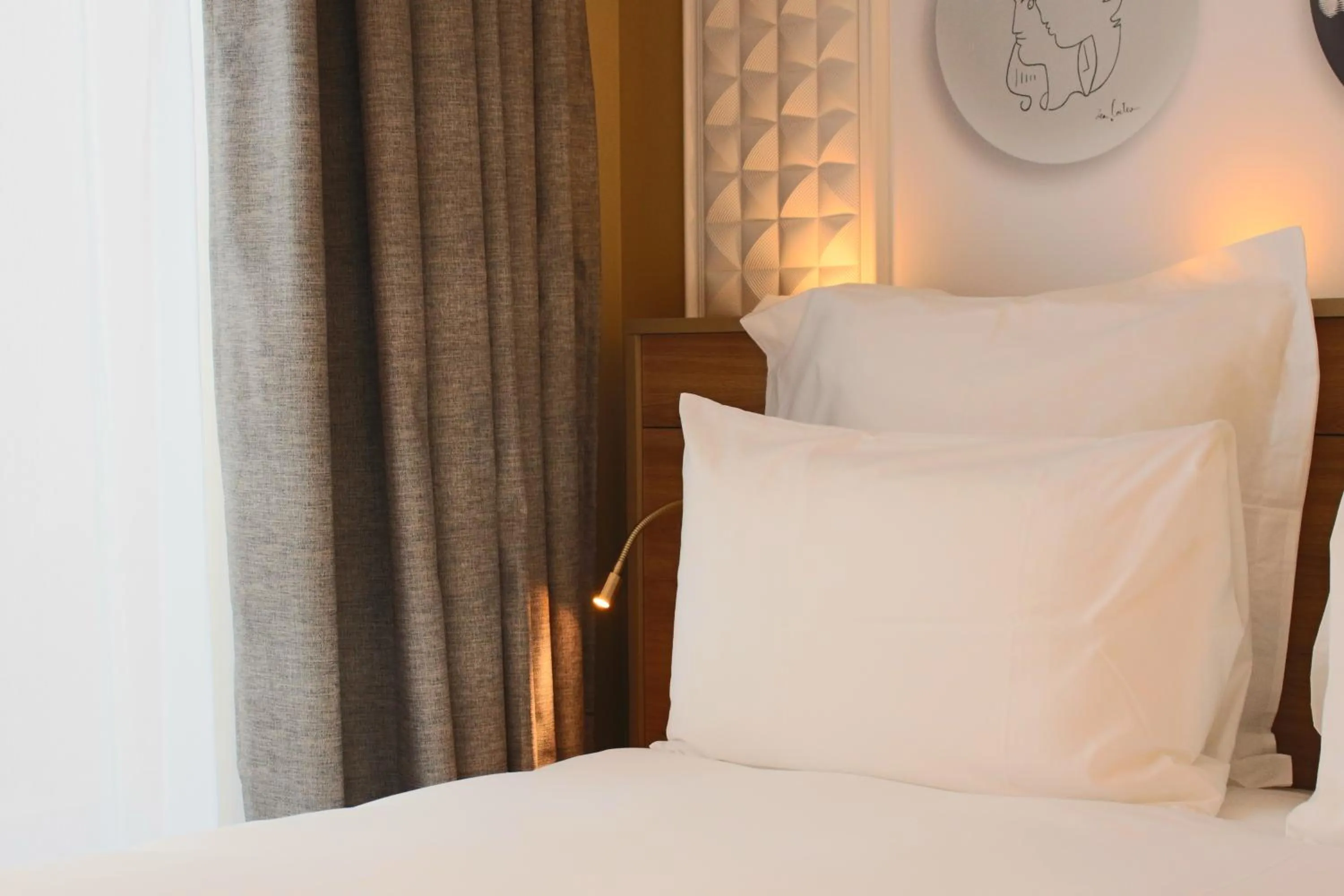 Bed in Brit Hotel Limoges Centre Gare - Hôtel & Spa