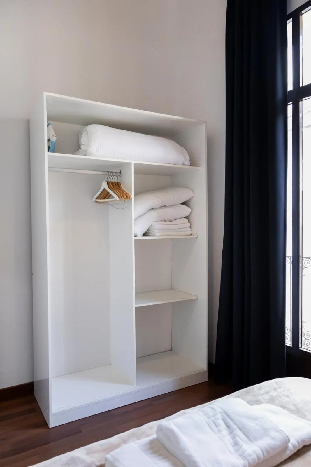 Bedroom, Bed in Up Town