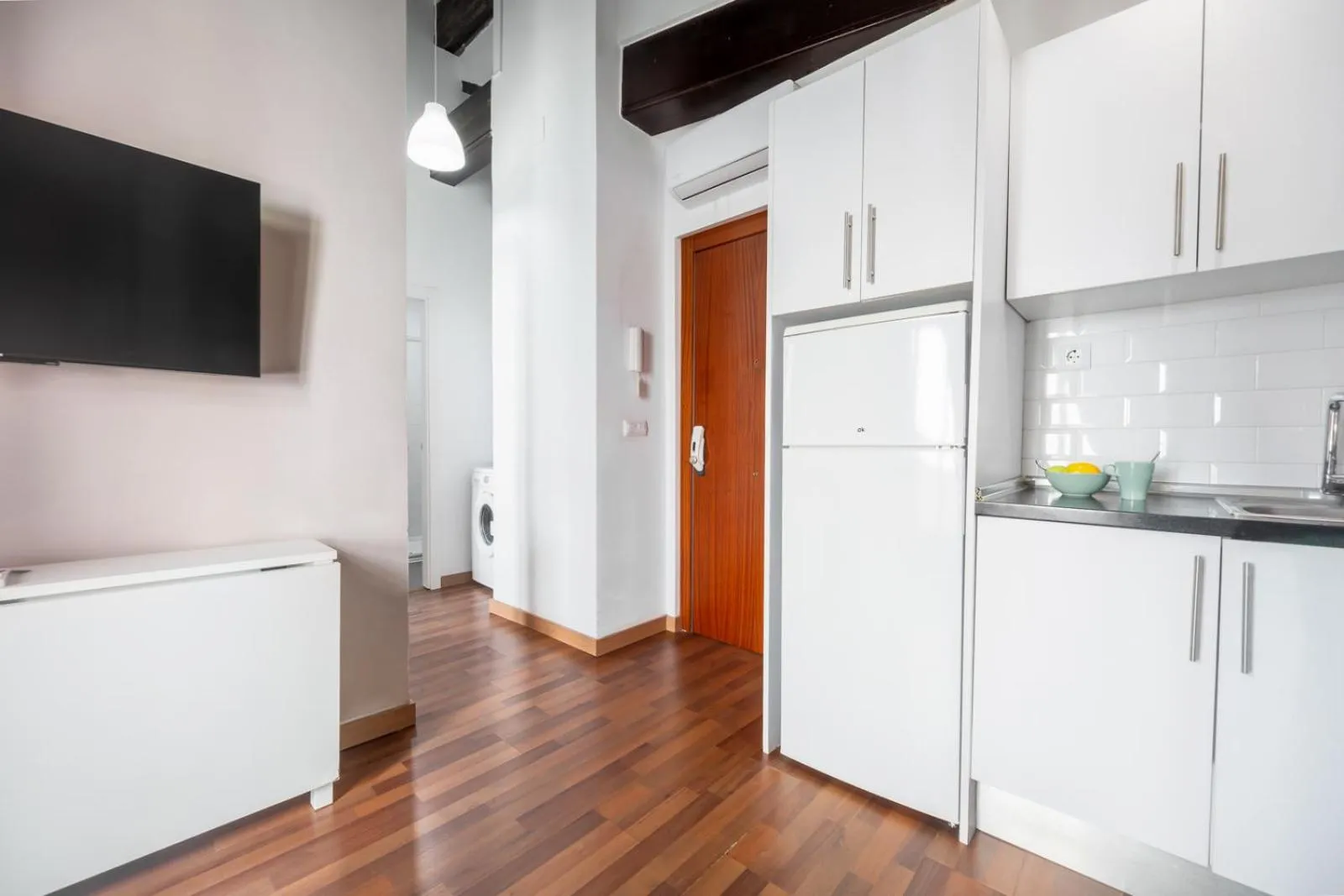 Kitchen or kitchenette in Up Town