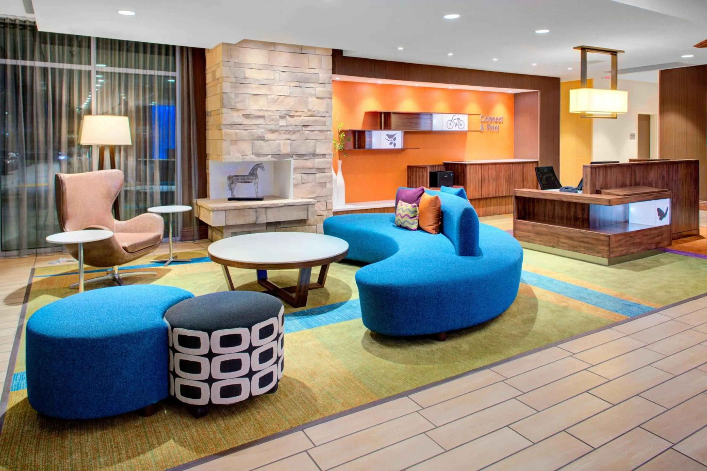 Lobby or reception in Fairfield Inn & Suites by Marriott Bakersfield North/Airport