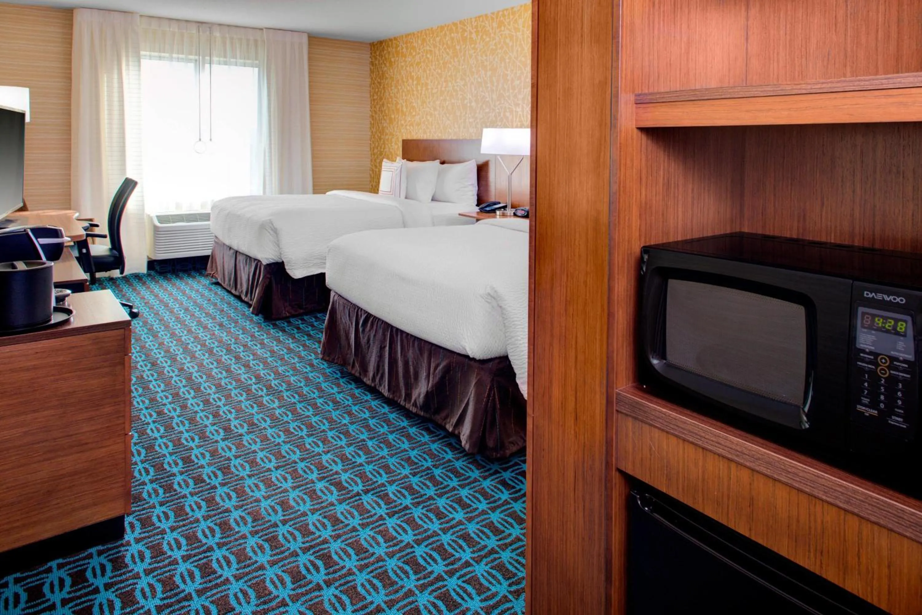 Photo of the whole room, Bed in Fairfield Inn & Suites by Marriott Bakersfield North/Airport