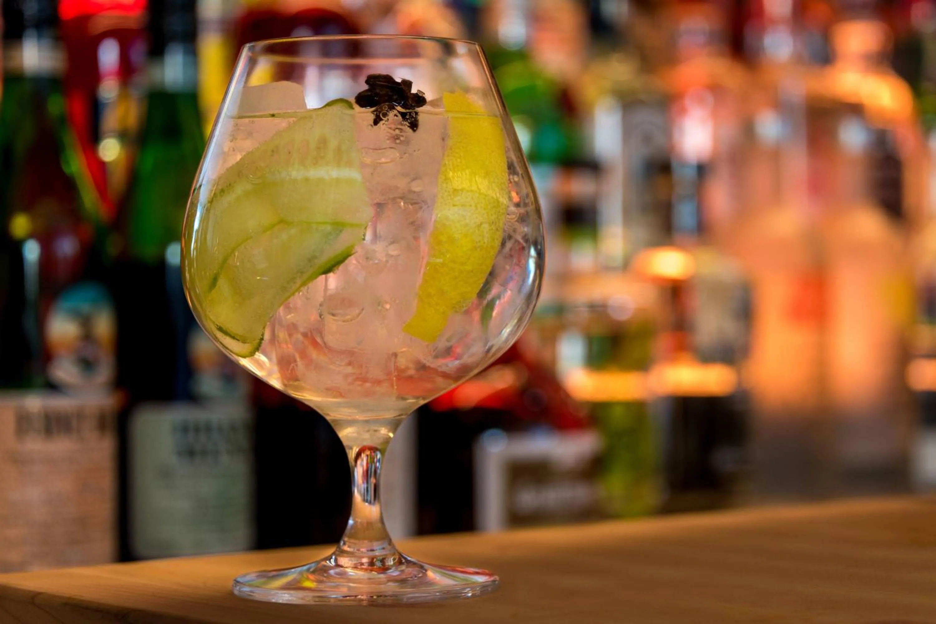 Lounge or bar in AC Hotel by Marriott Denver Downtown