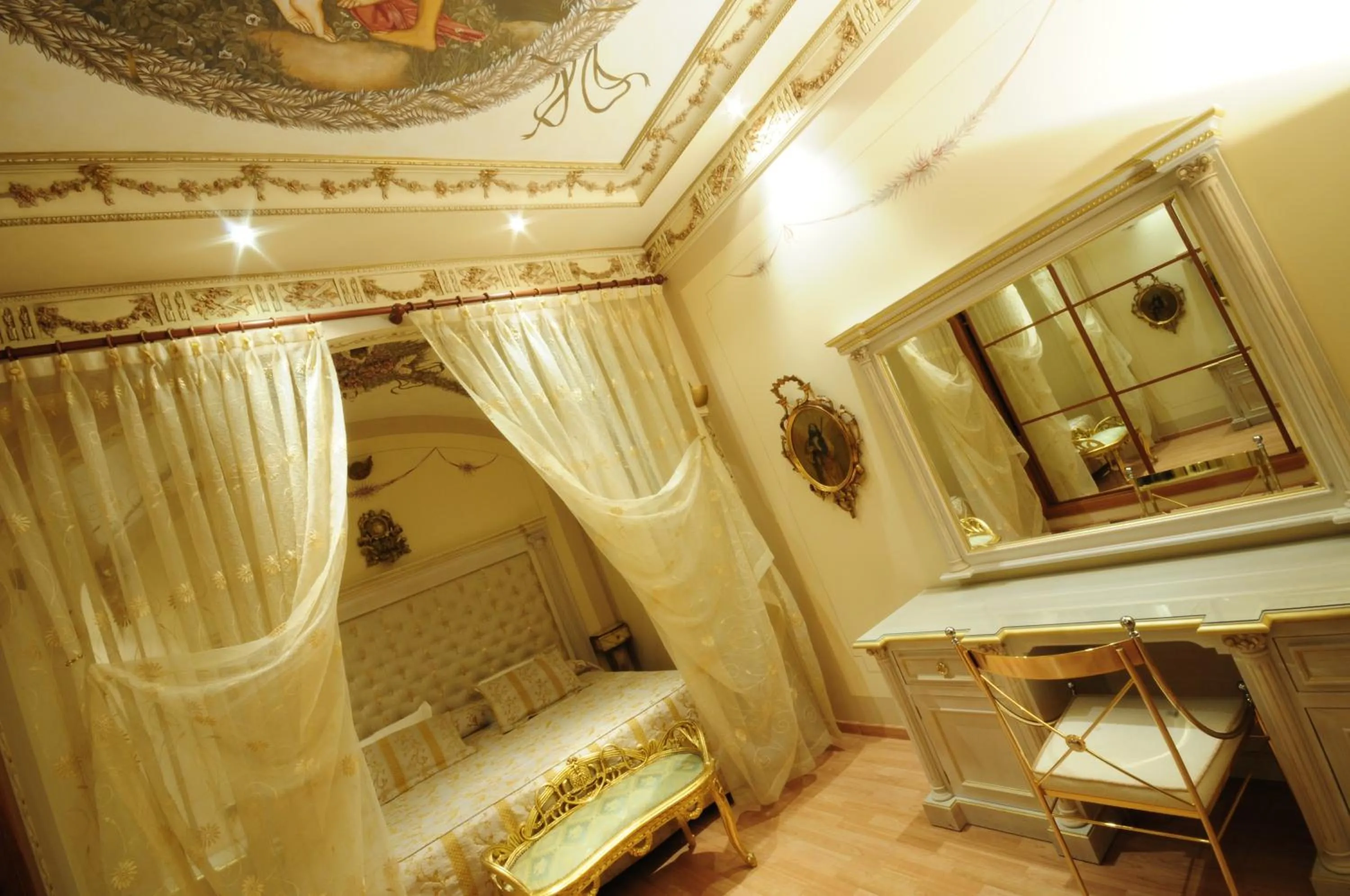 TV and multimedia in Hotel Spa Convento I