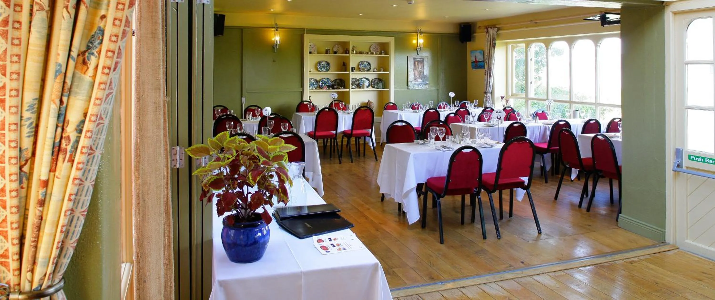 Dining area in Casey's Of Baltimore Collection