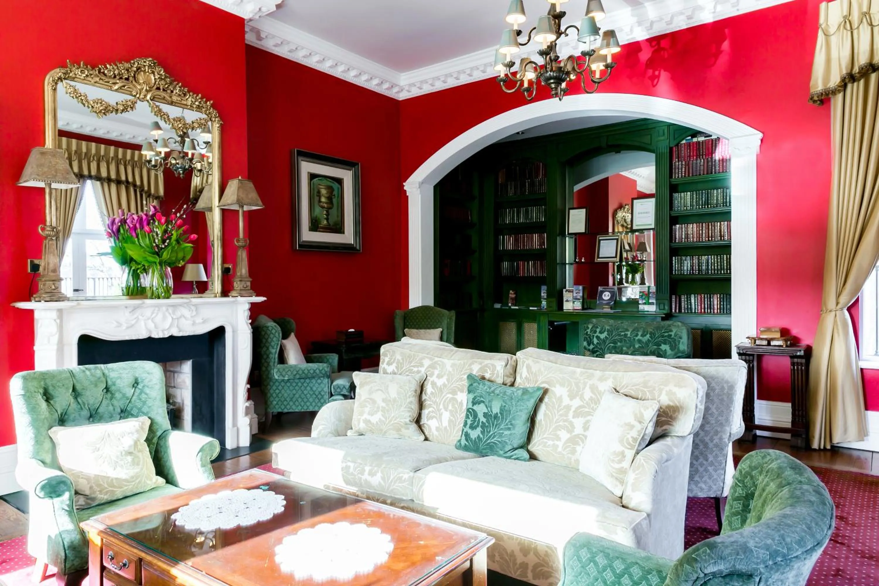 Library in Butlers Townhouse