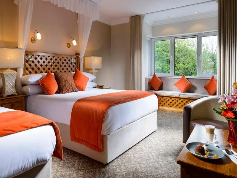 Bed in Dingle Benners Hotel