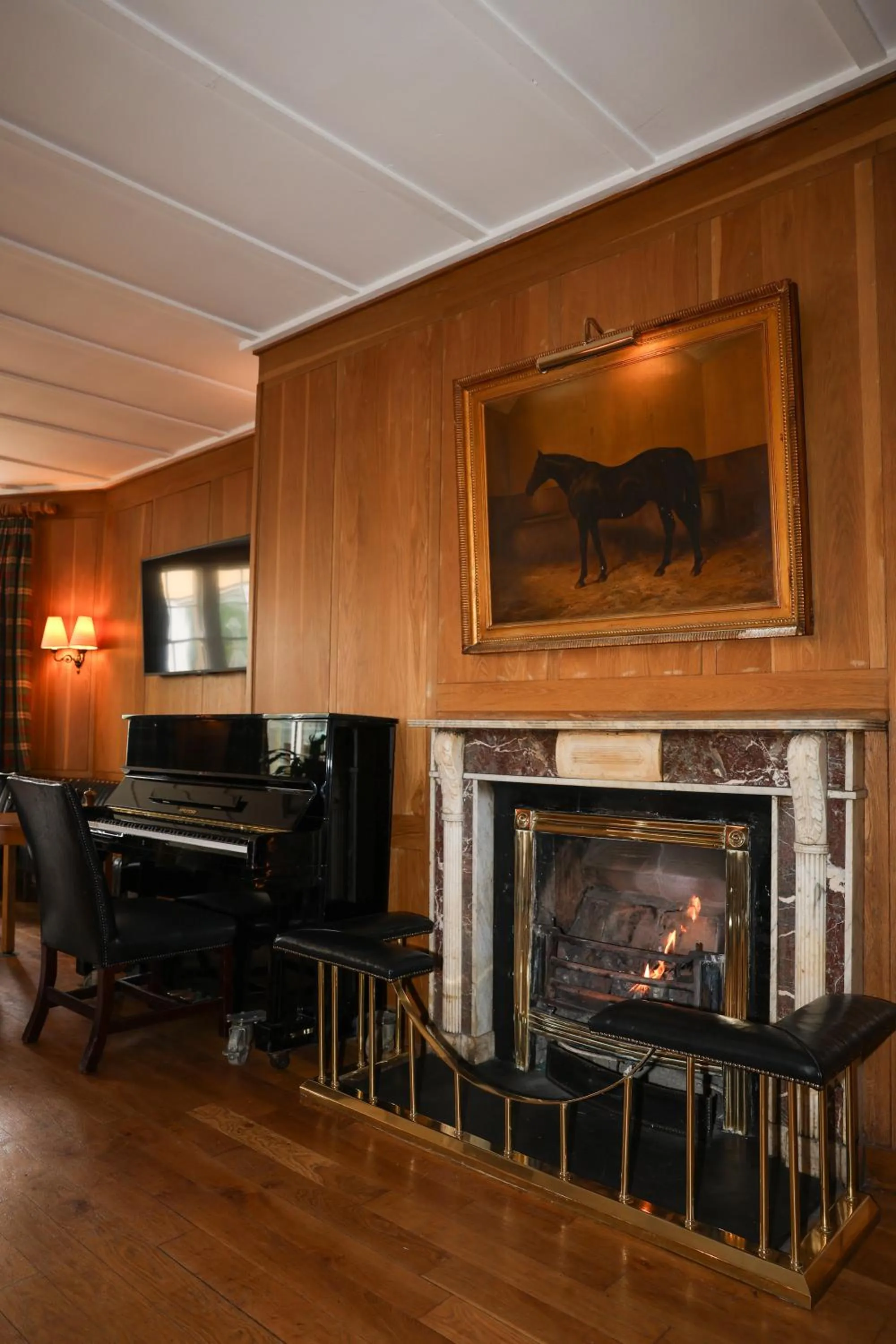 Lounge or bar in The Dunraven, Adare