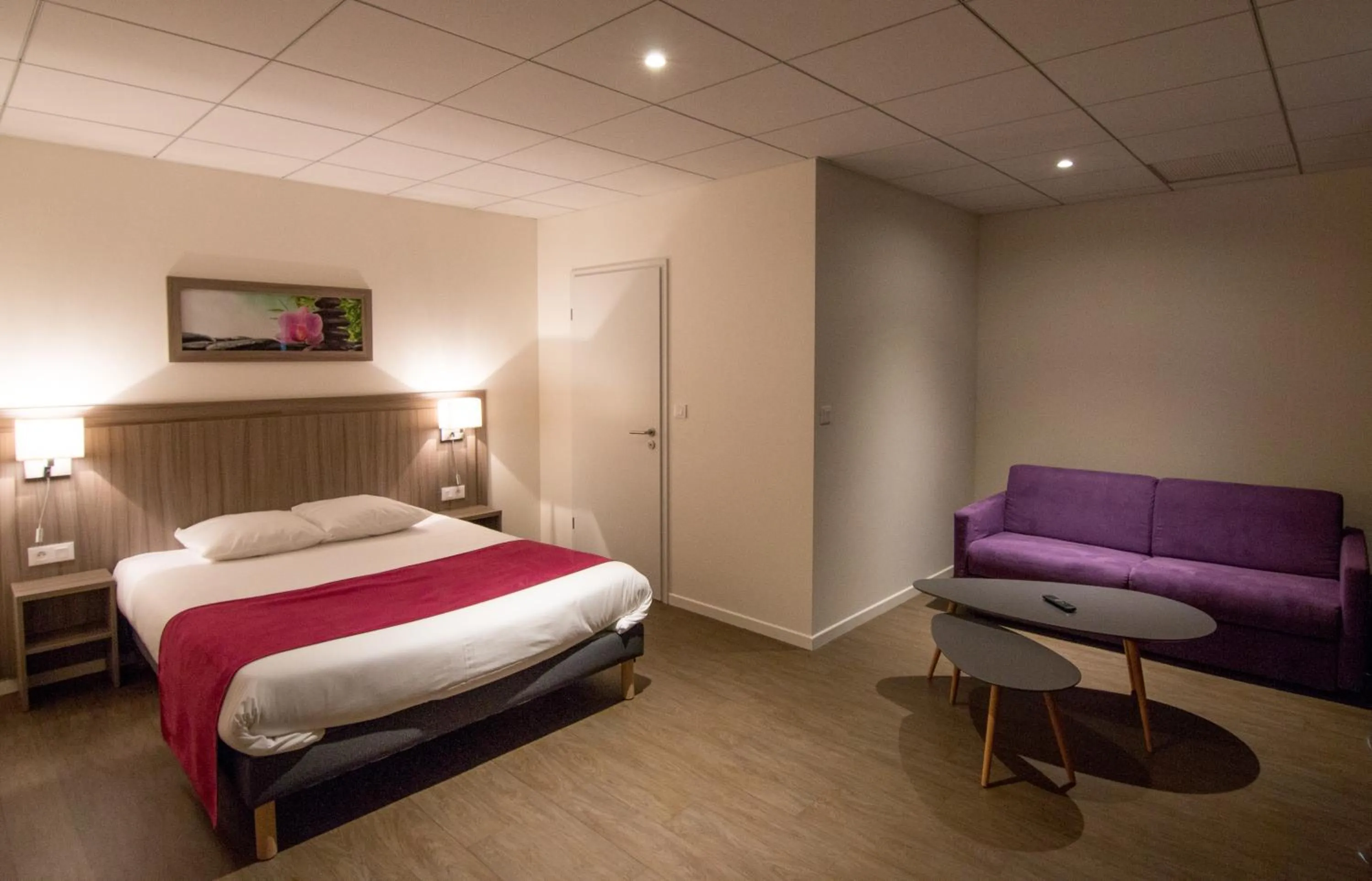 Photo of the whole room, Bed in Tulip Inn Thionville Residences