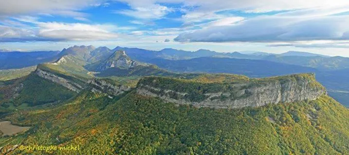 Hiking in "Le Pigeonnier" chambre d'hôte
