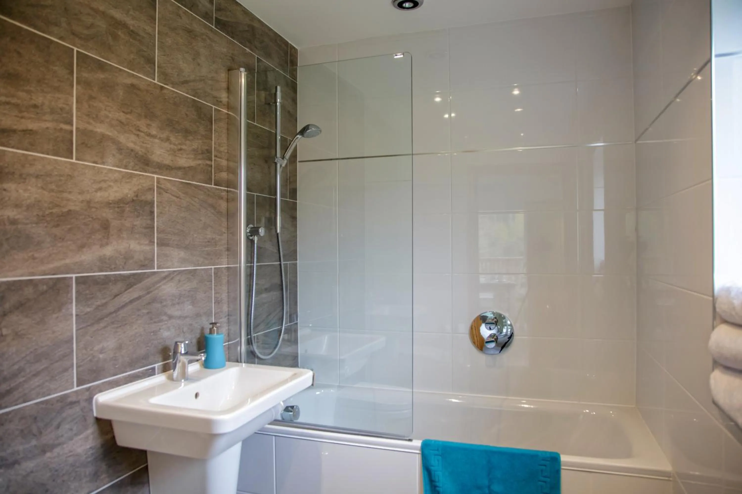 Bathroom in Canada Lodge and Lake