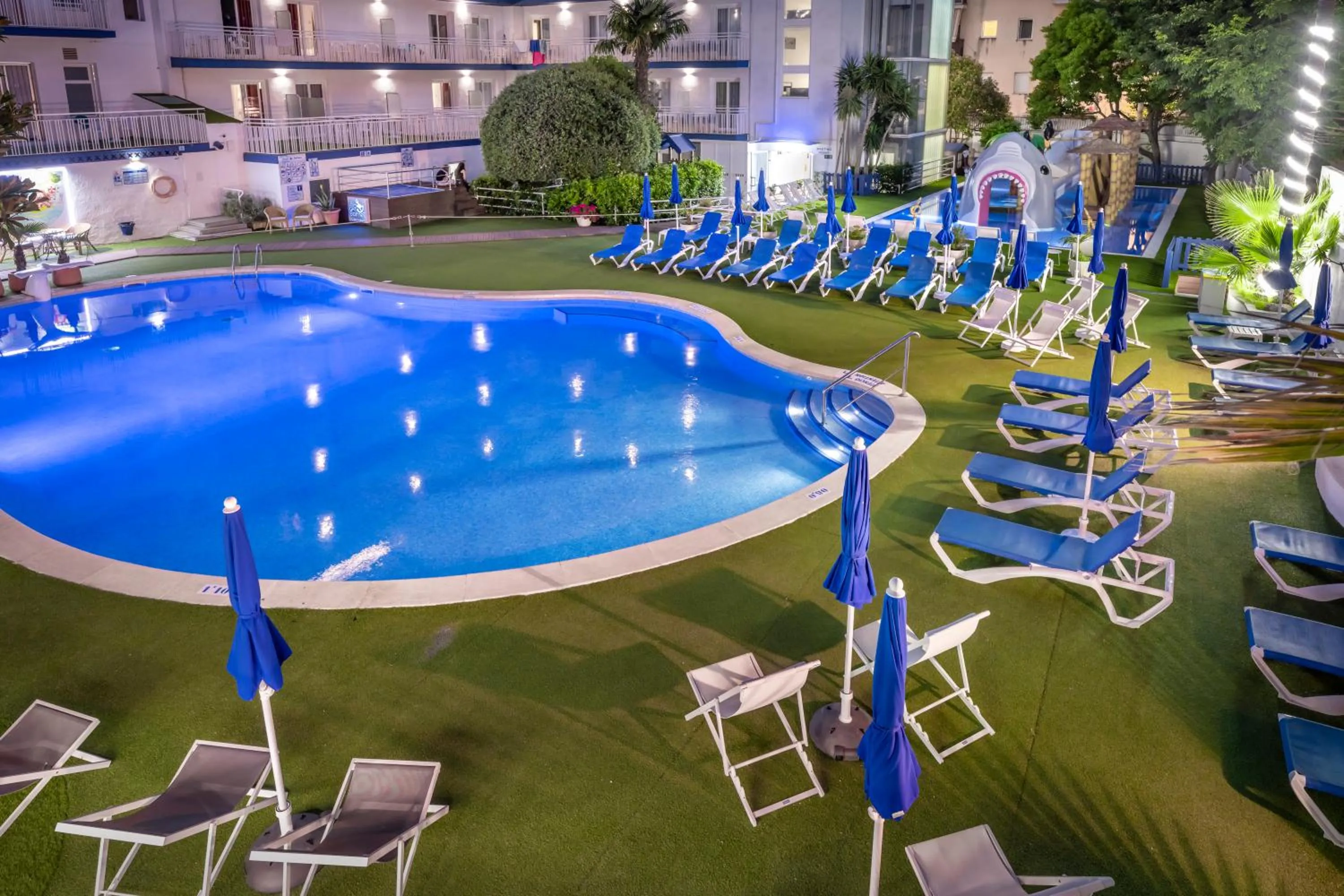 Night in GHT Balmes, Hotel-Aparthotel&SPLASH