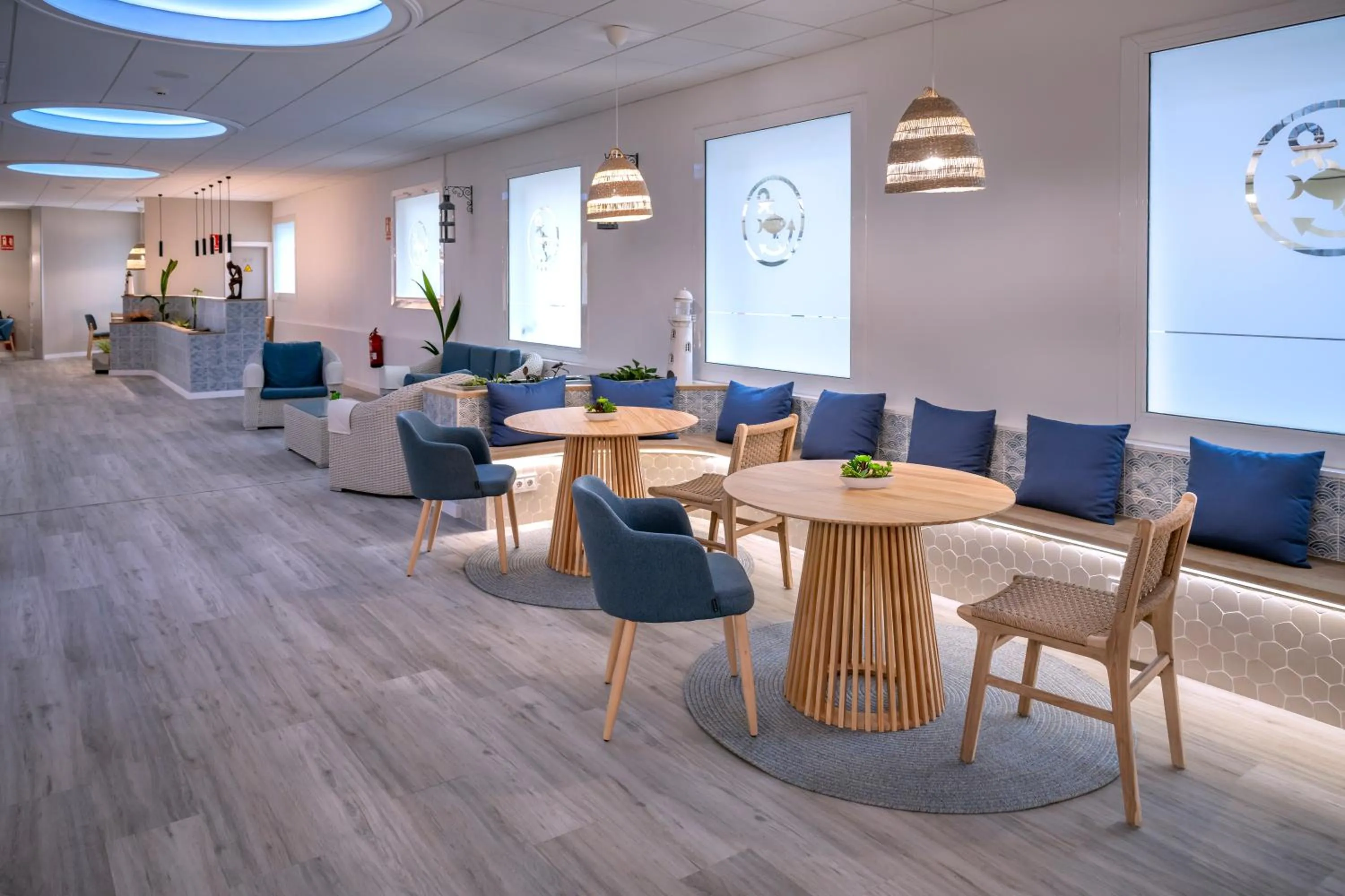 Seating area in GHT Balmes, Hotel-Aparthotel&SPLASH