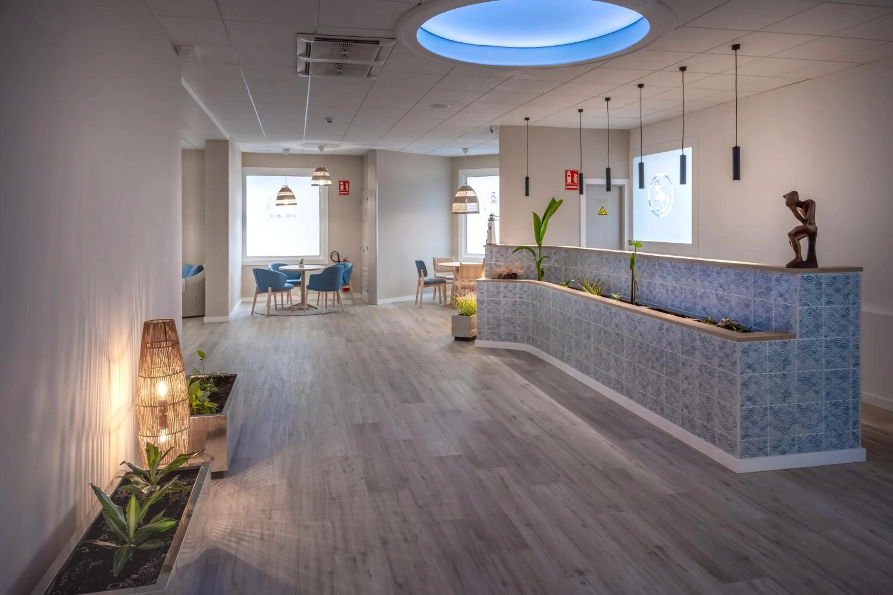 Seating area in GHT Balmes, Hotel-Aparthotel&SPLASH