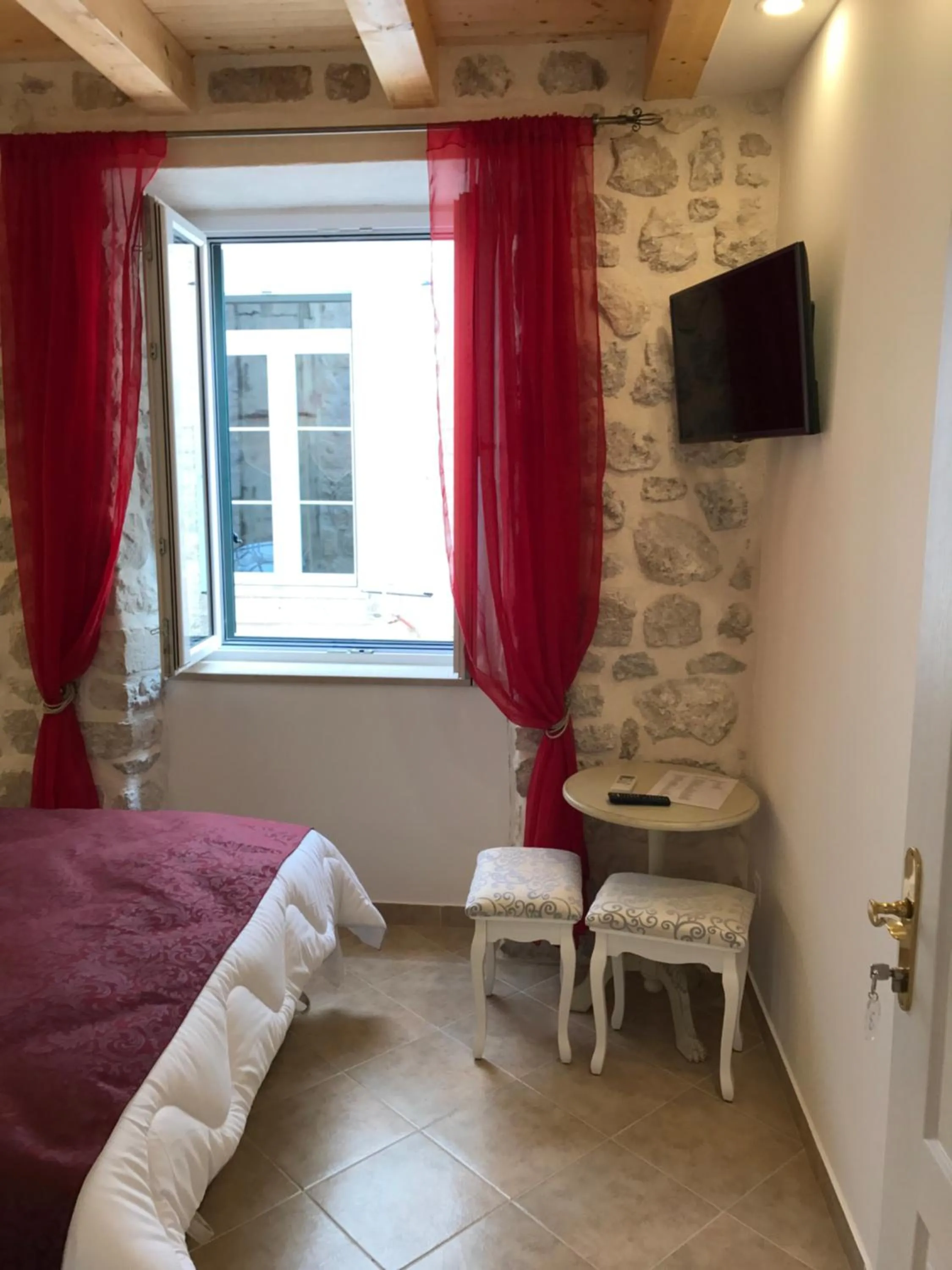 Photo of the whole room in Villa Sigurata II