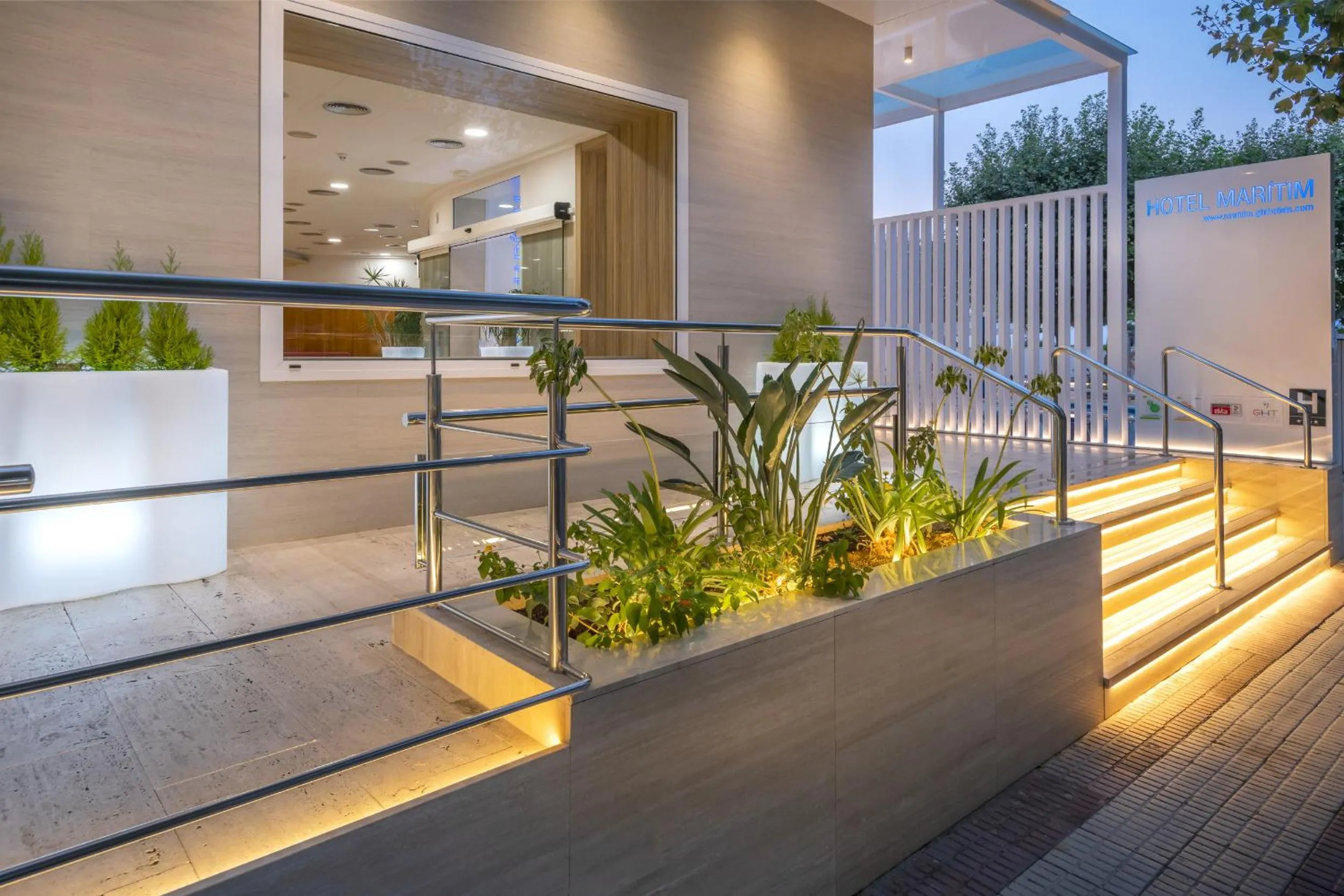 Facade/entrance in GHT Maritim