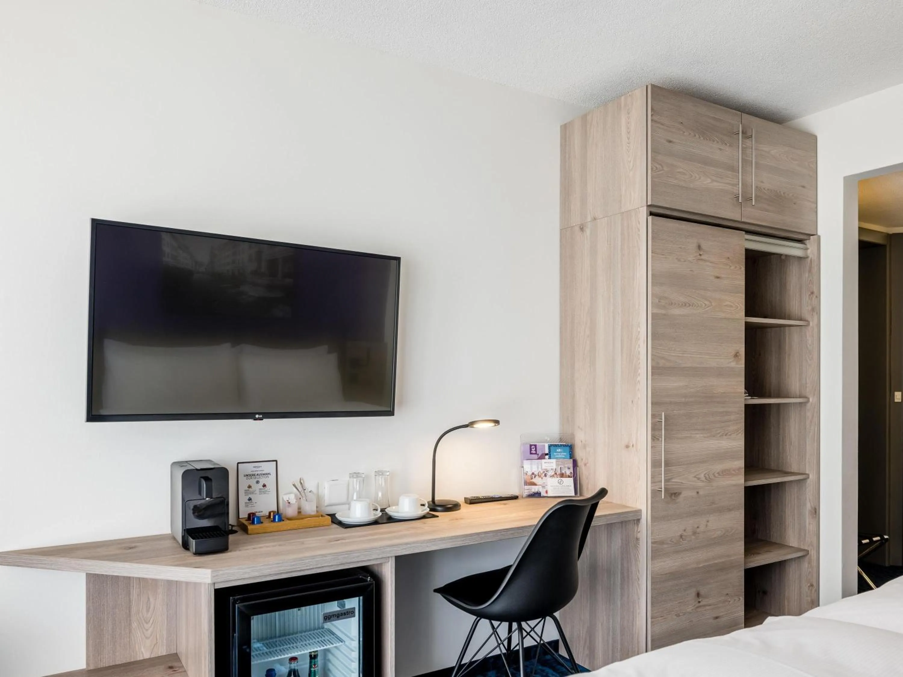 Bedroom in Mercure Lenzburg Krone