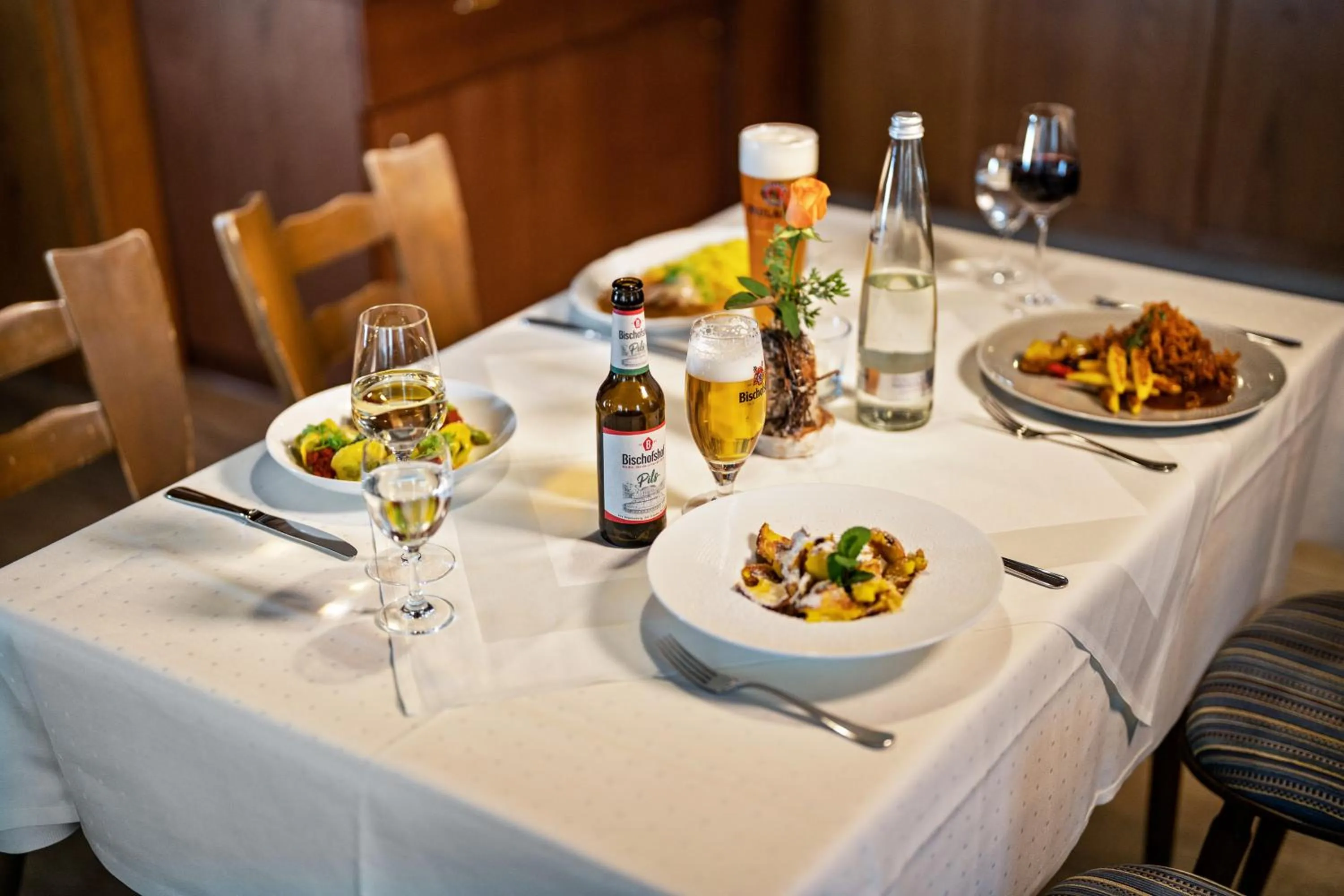 Restaurant/places to eat in Hotel Zur Post