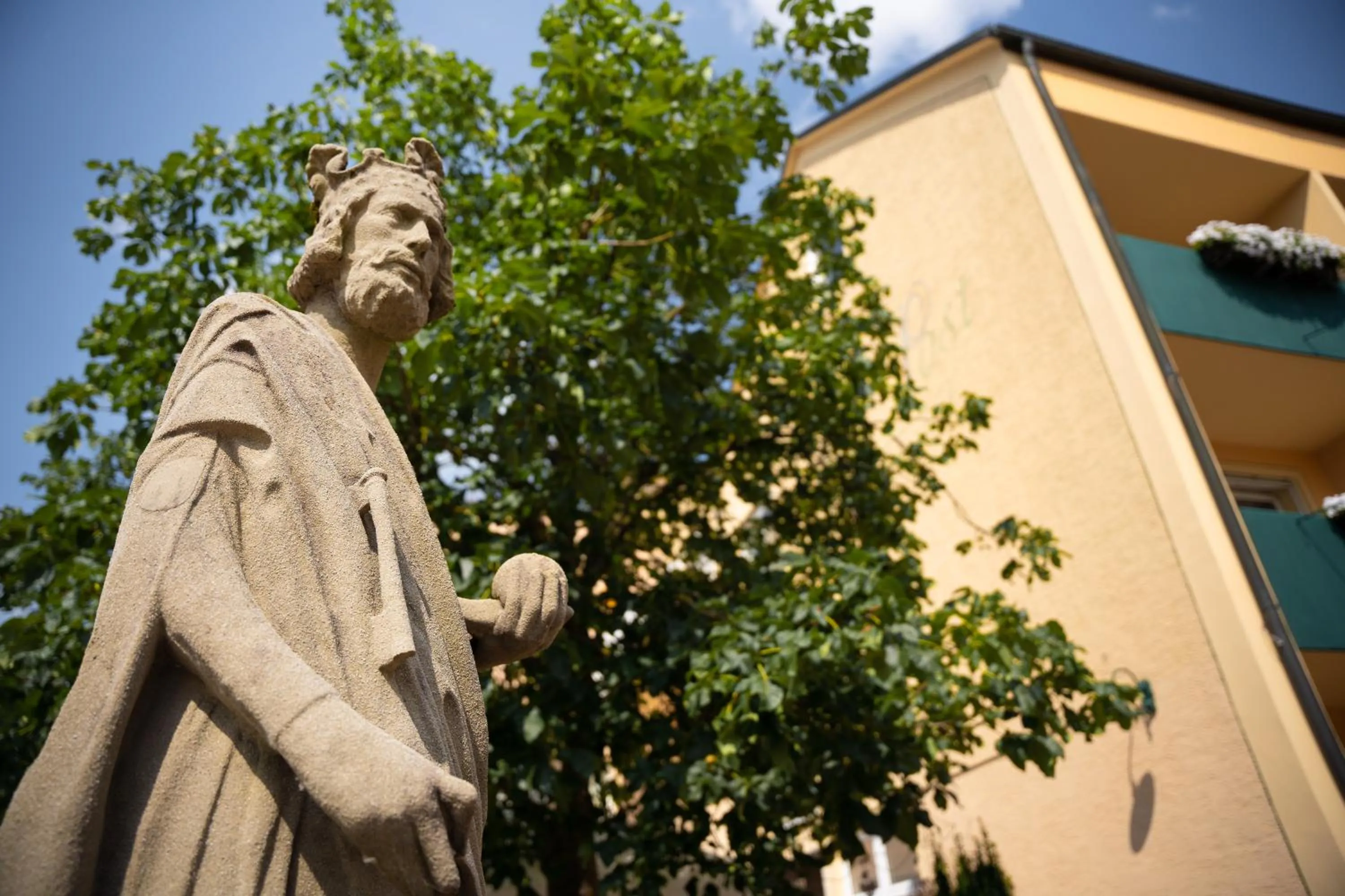 Property building in Hotel Zur Post