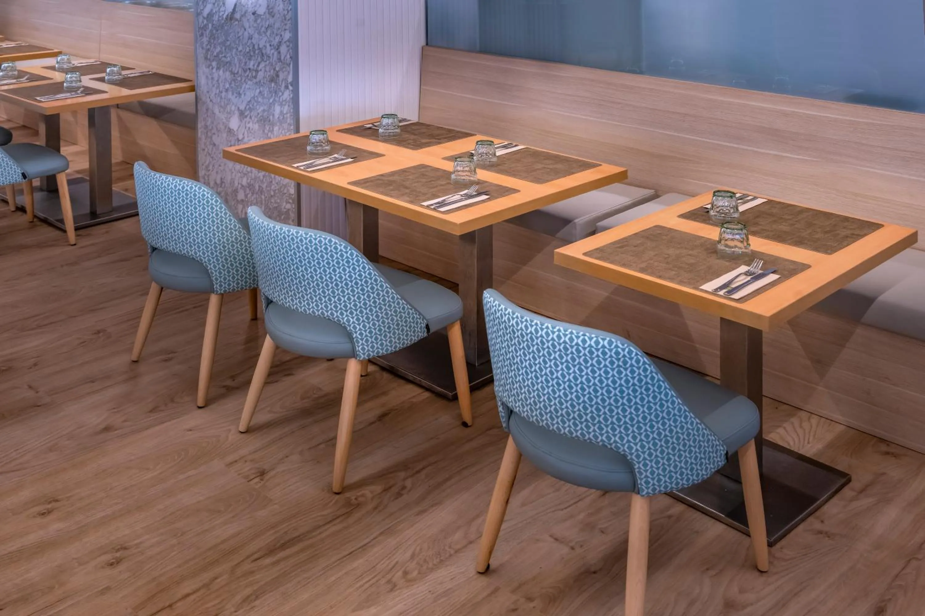 Restaurant/places to eat in GHT Oasis Park & Spa