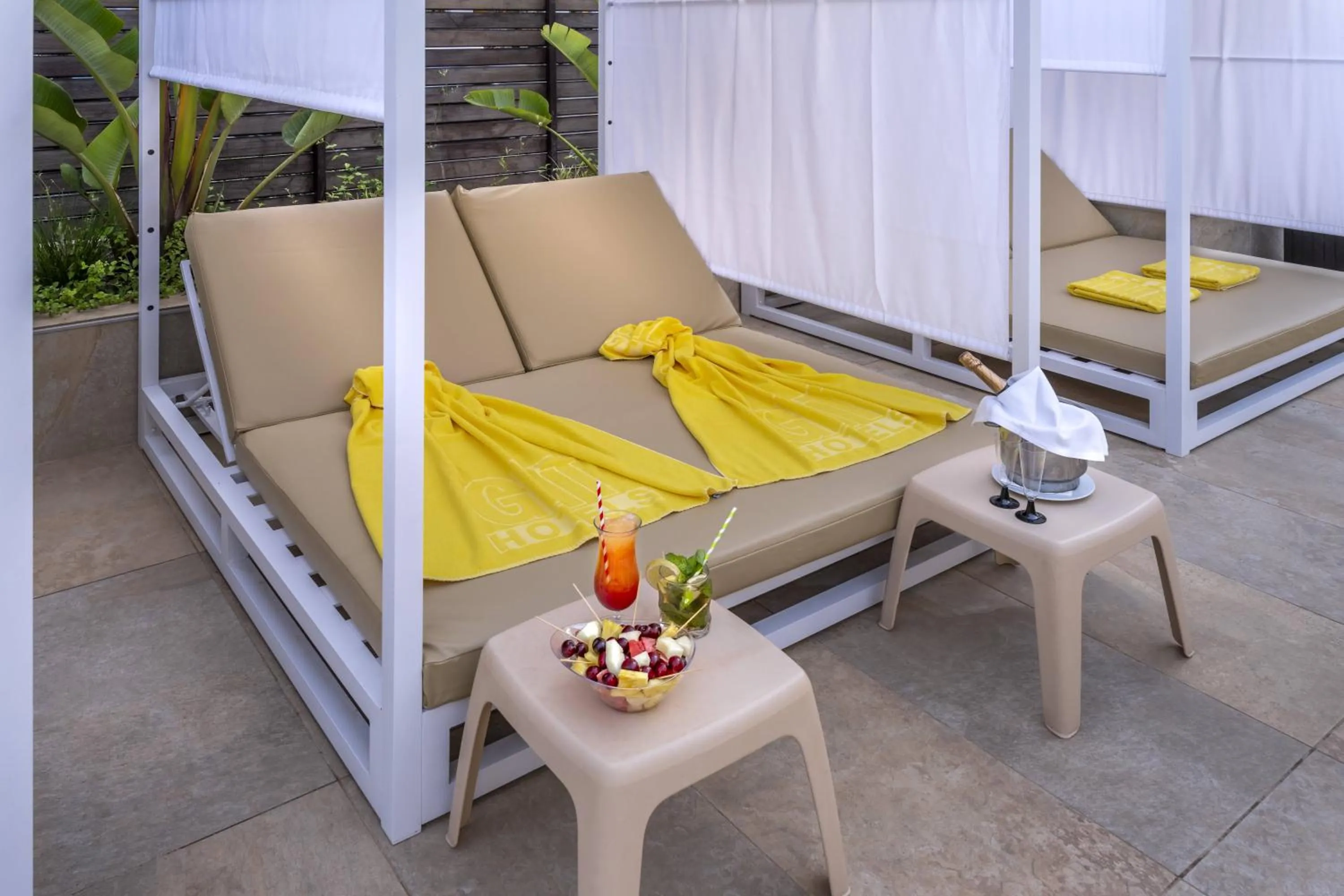 Balcony/Terrace in GHT Oasis Park & Spa