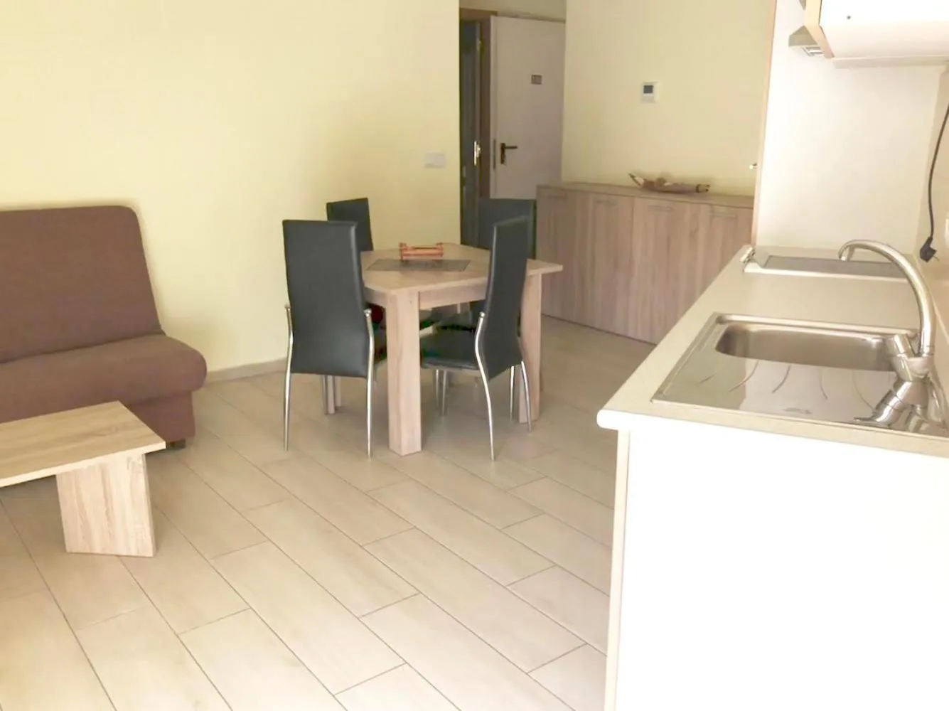 Dining area in Apartamentos Giuliano