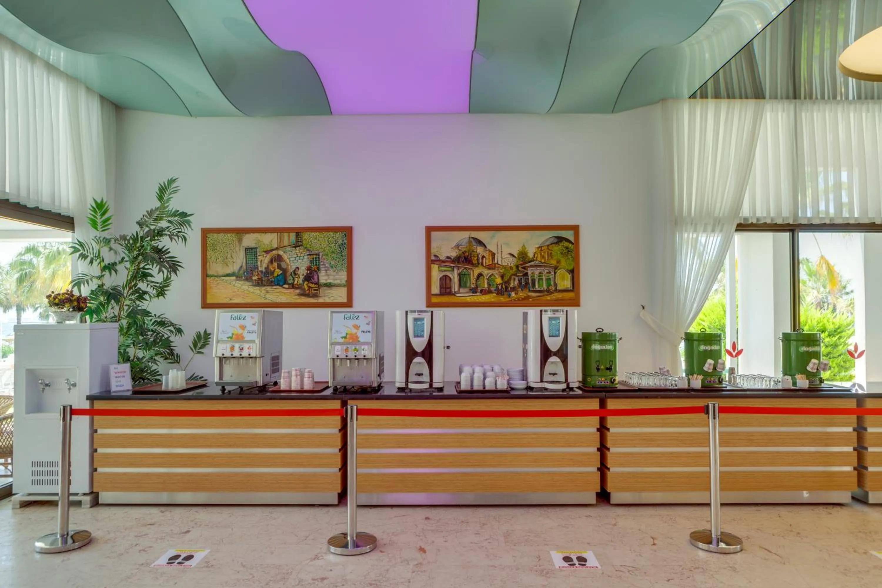 Lounge or bar in Hotel Grand Efe