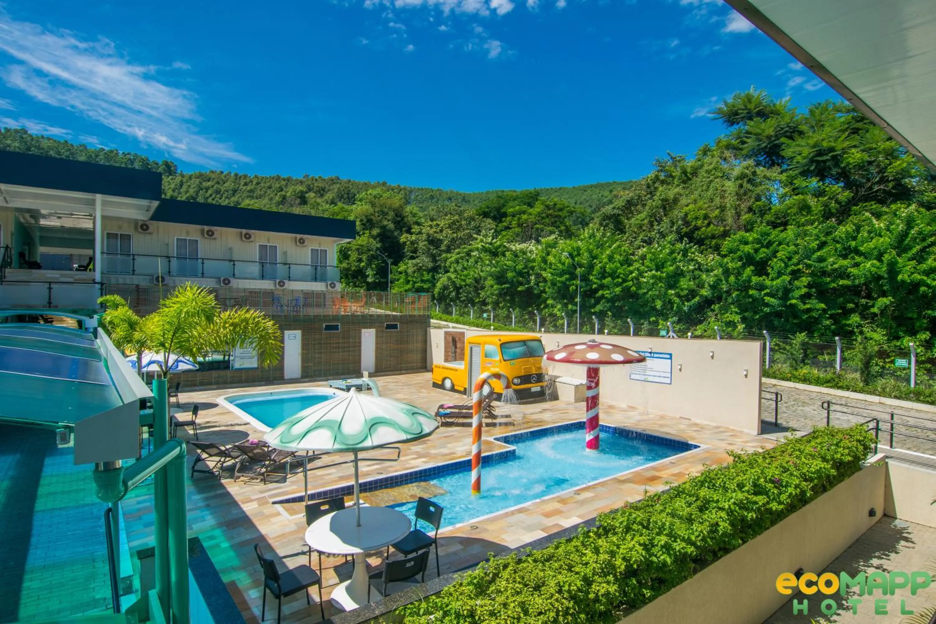 Lounge or bar in EcoMAPP Hotel