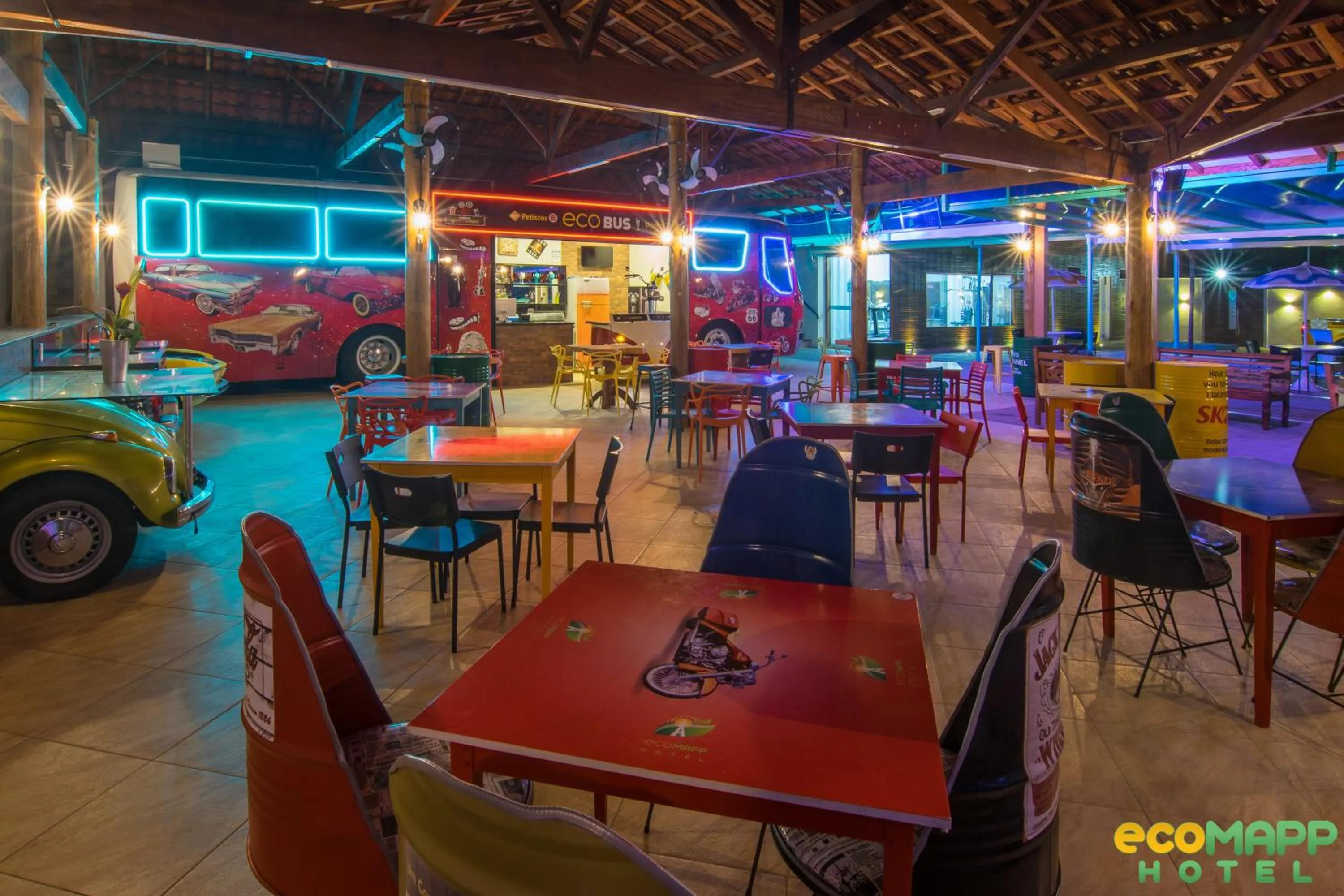 Restaurant/places to eat in EcoMAPP Hotel