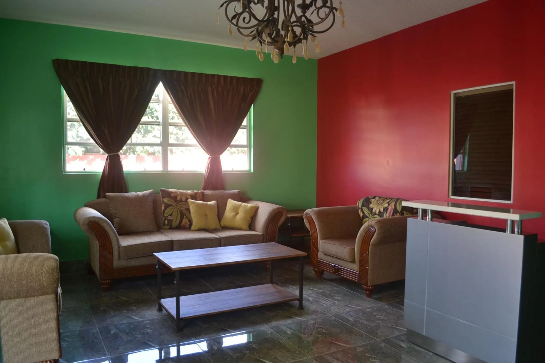 Lobby or reception in Montecristo Inn