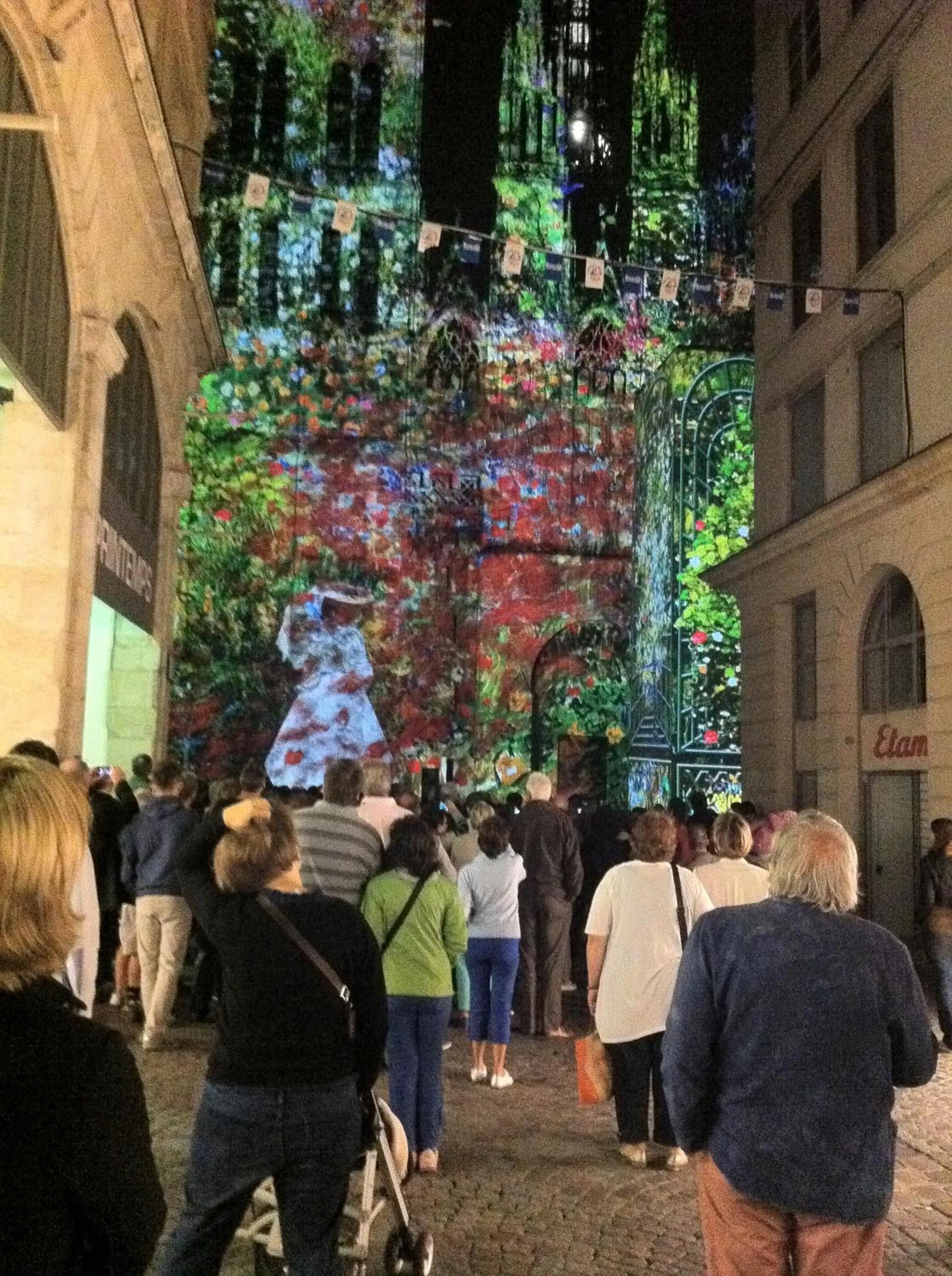 Nearby landmark in Hôtel Paulette Rouen Centre Cathédrale