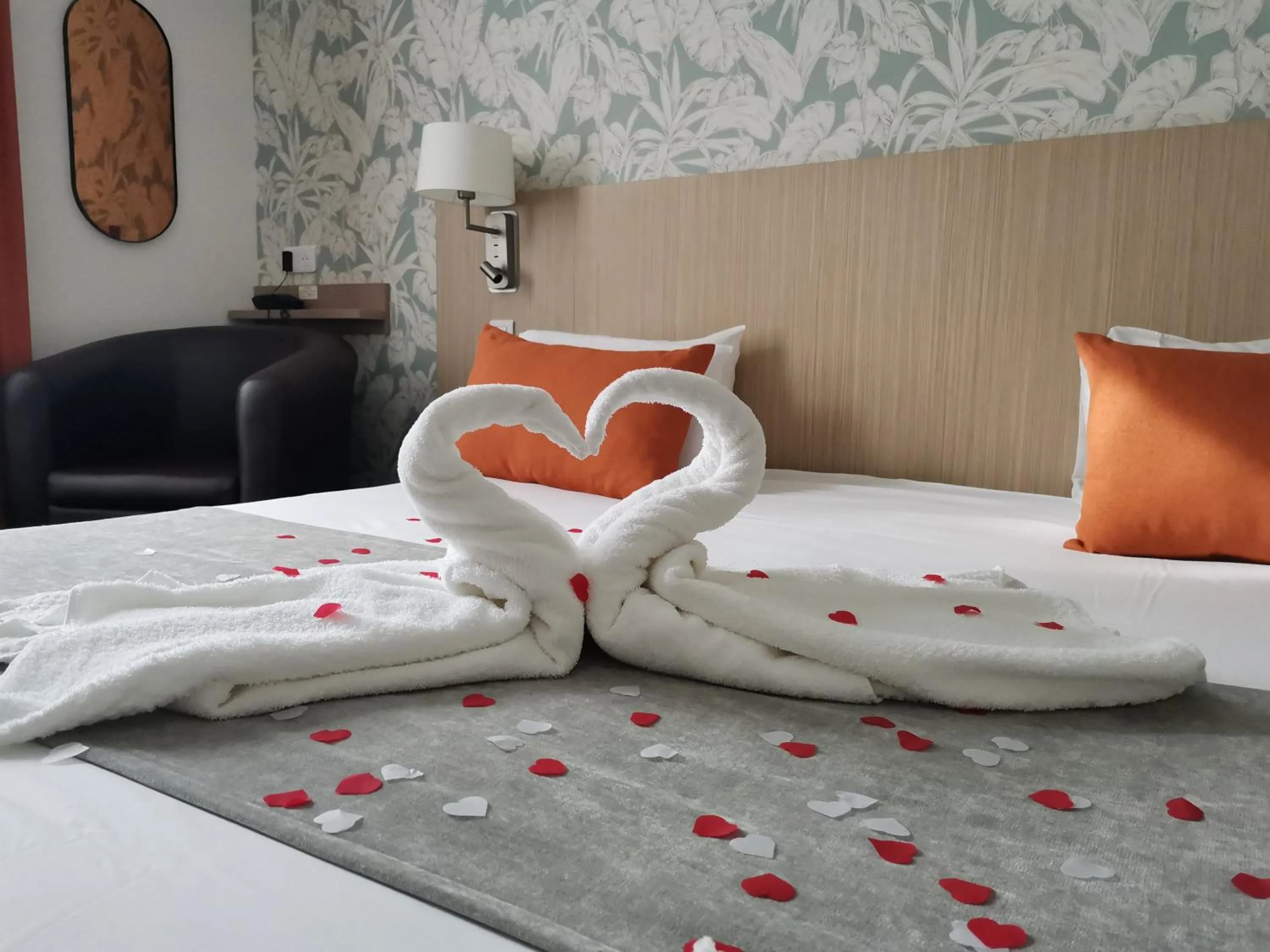 Bed in Hotel Continental