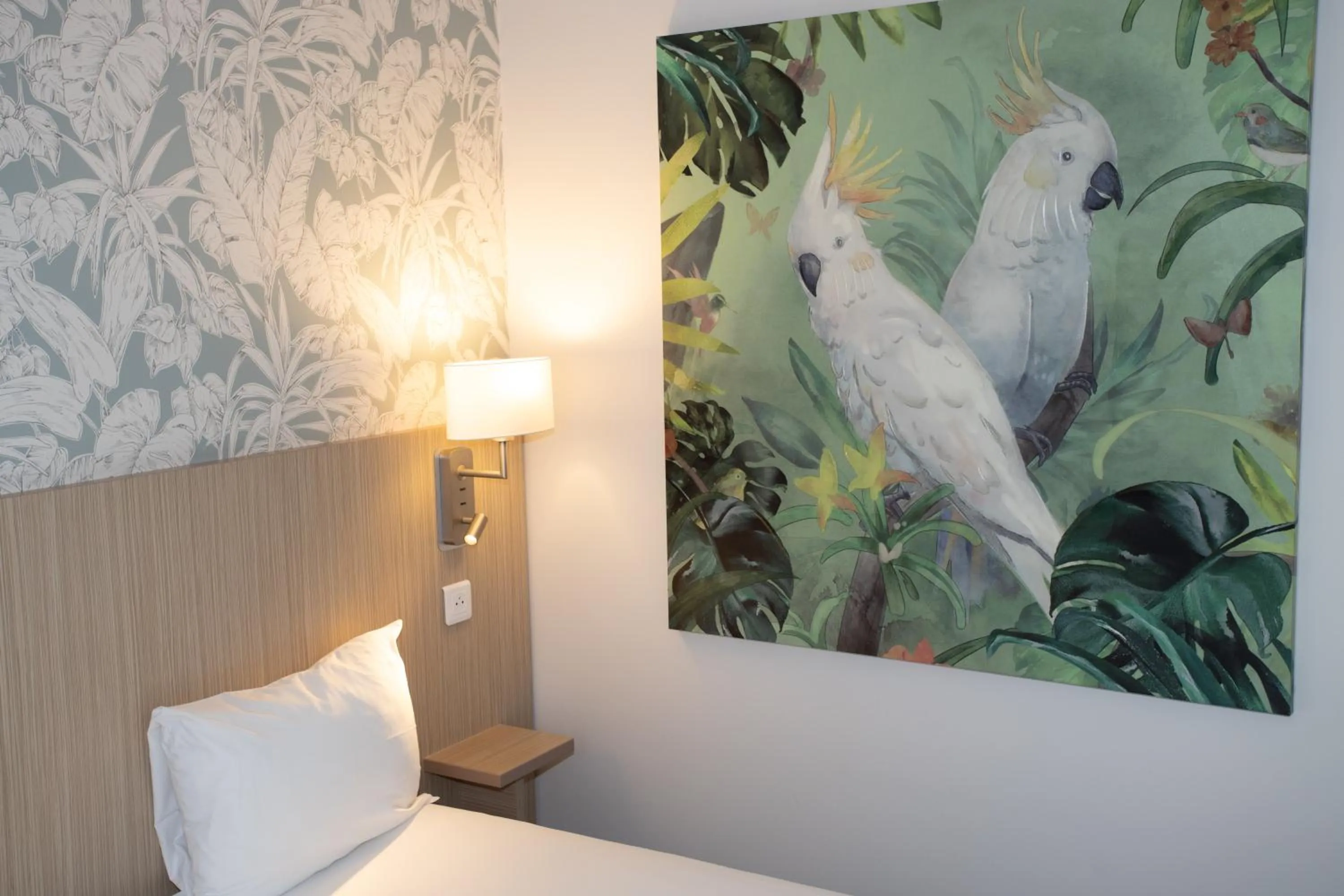 Decorative detail, Bed in Hotel Continental