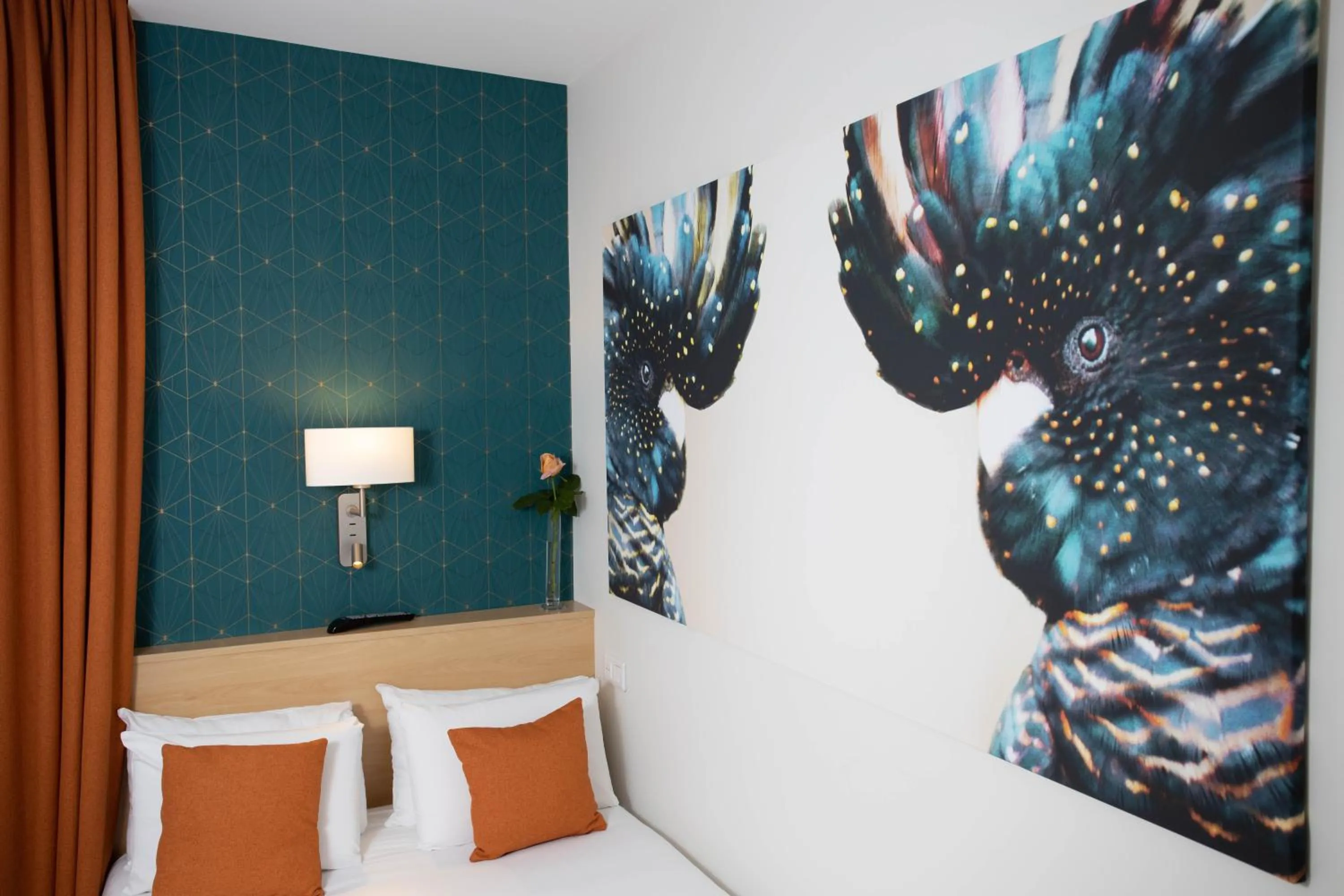 Photo of the whole room, Bed in Hotel Continental