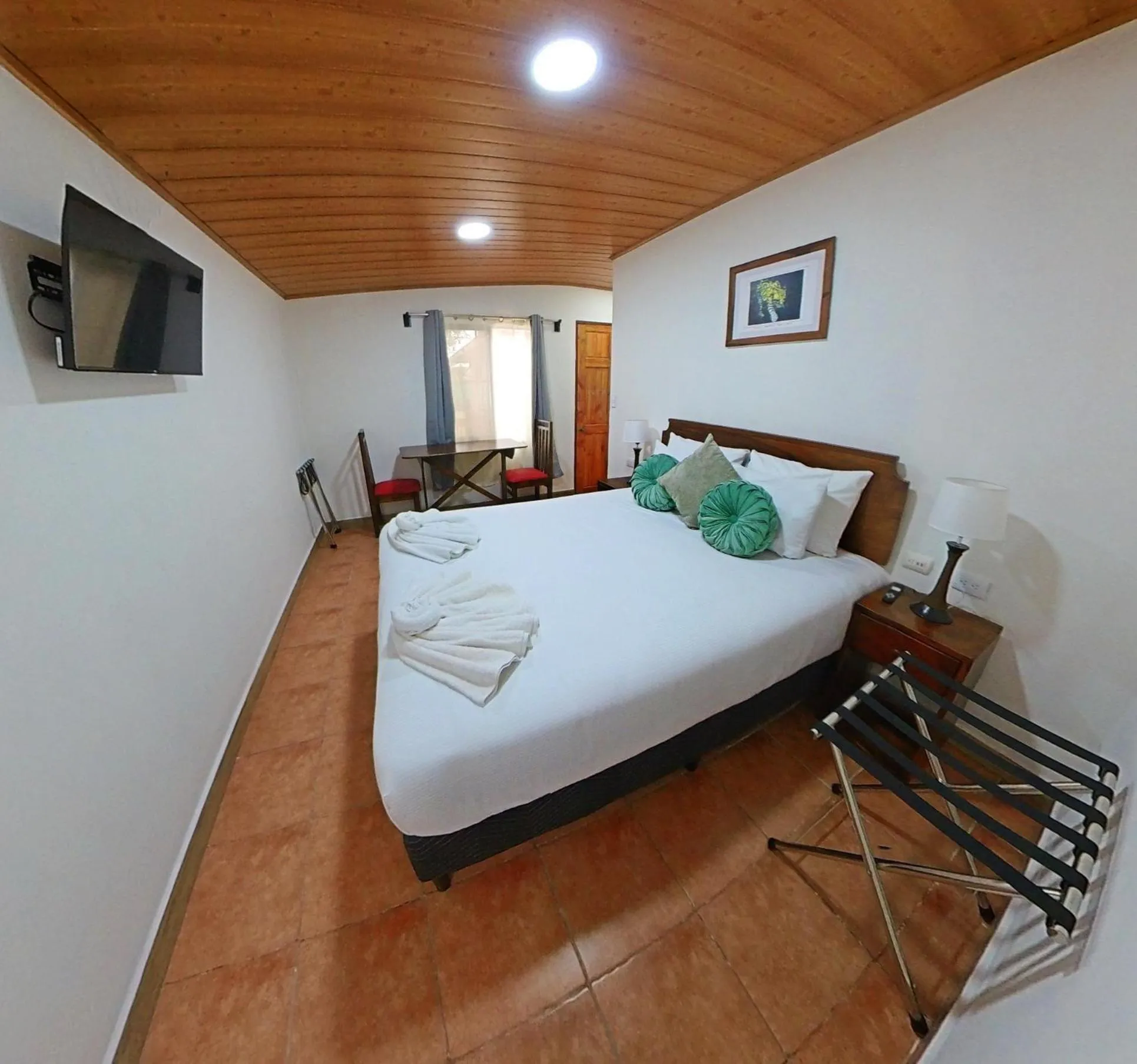 Bed in Casa Jungle Monteverde B&B