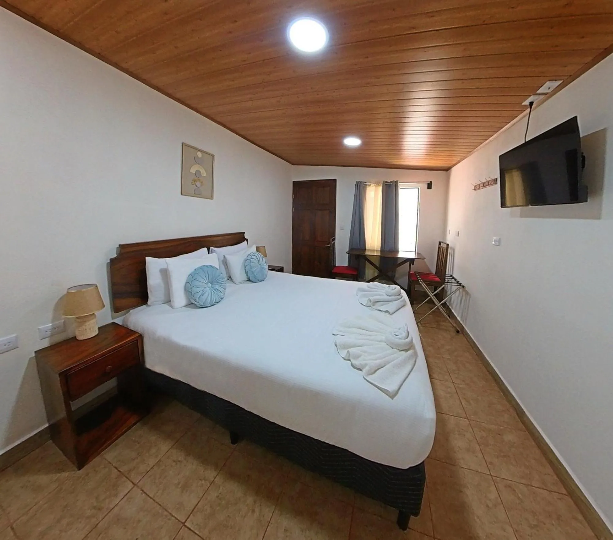 Bed in Casa Jungle Monteverde B&B