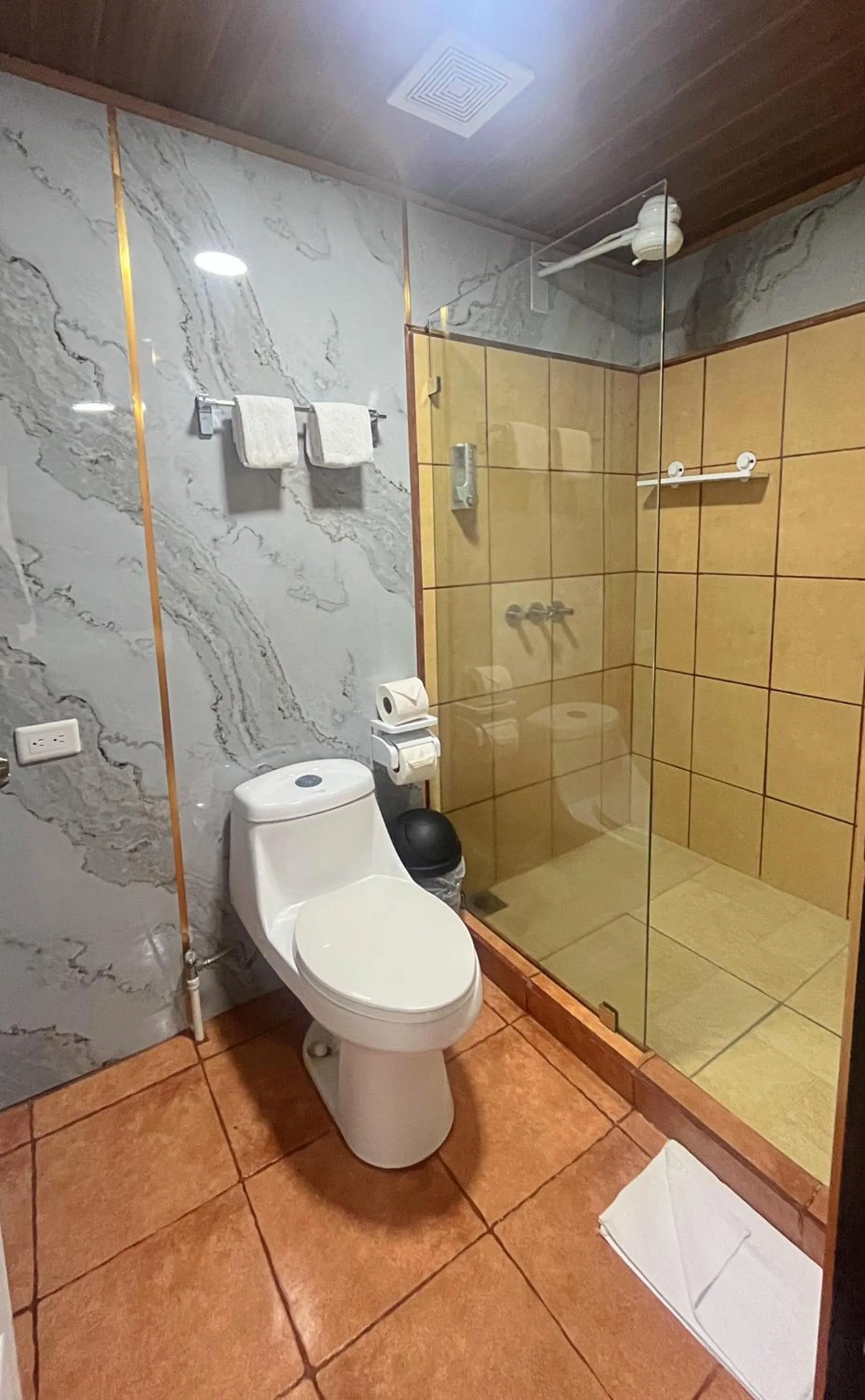 Bathroom in Casa Jungle Monteverde B&B