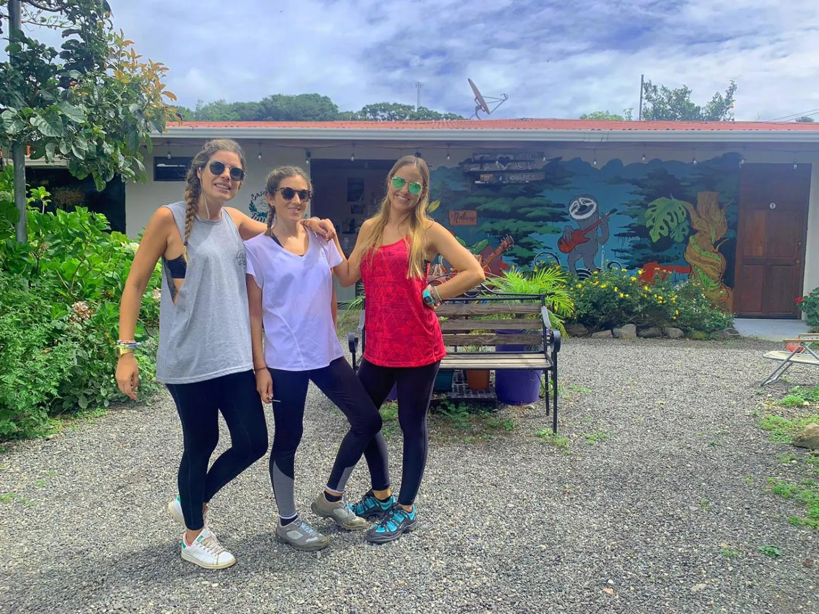 People in Casa Jungle Monteverde B&B