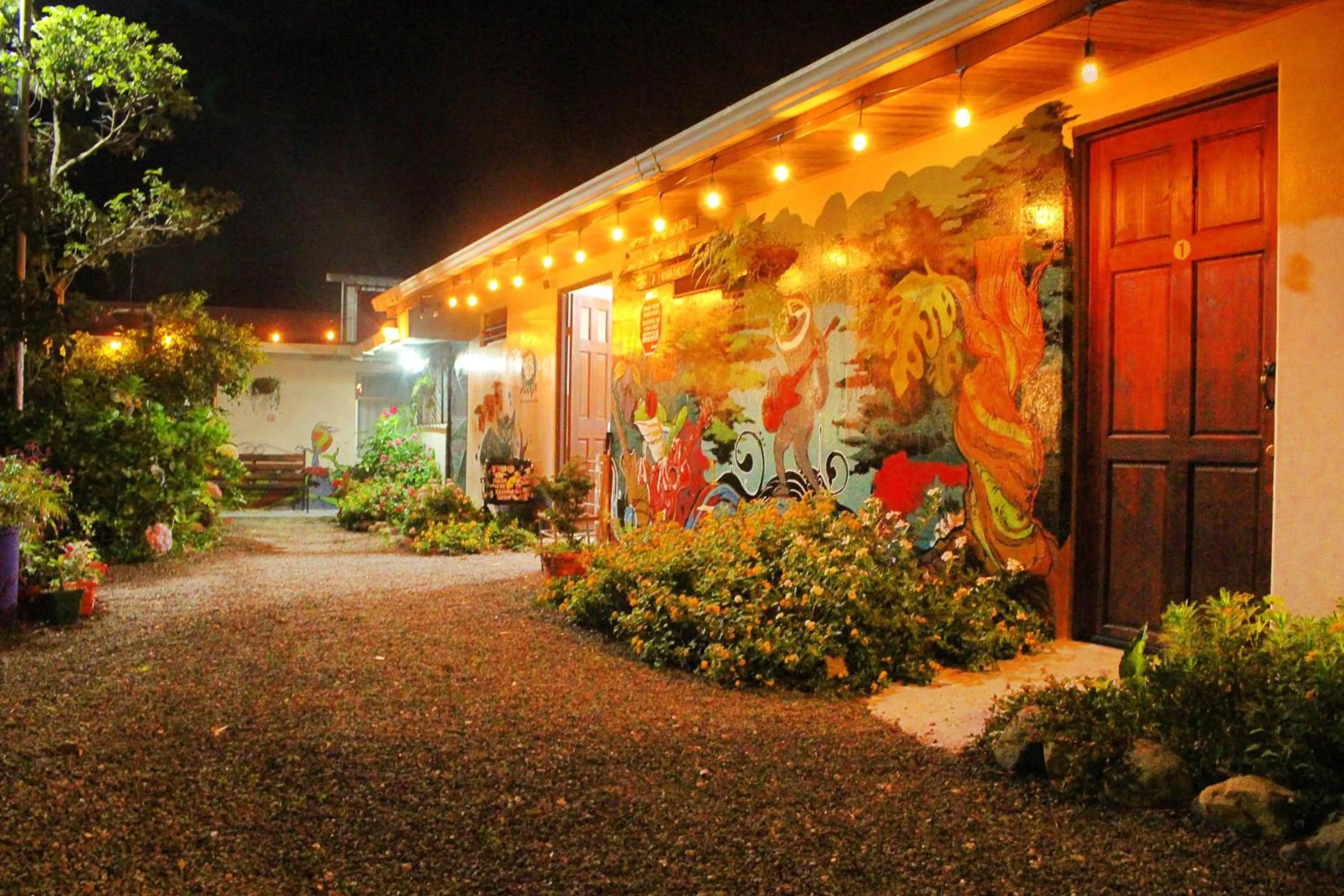 Facade/entrance in Casa Jungle Monteverde B&B