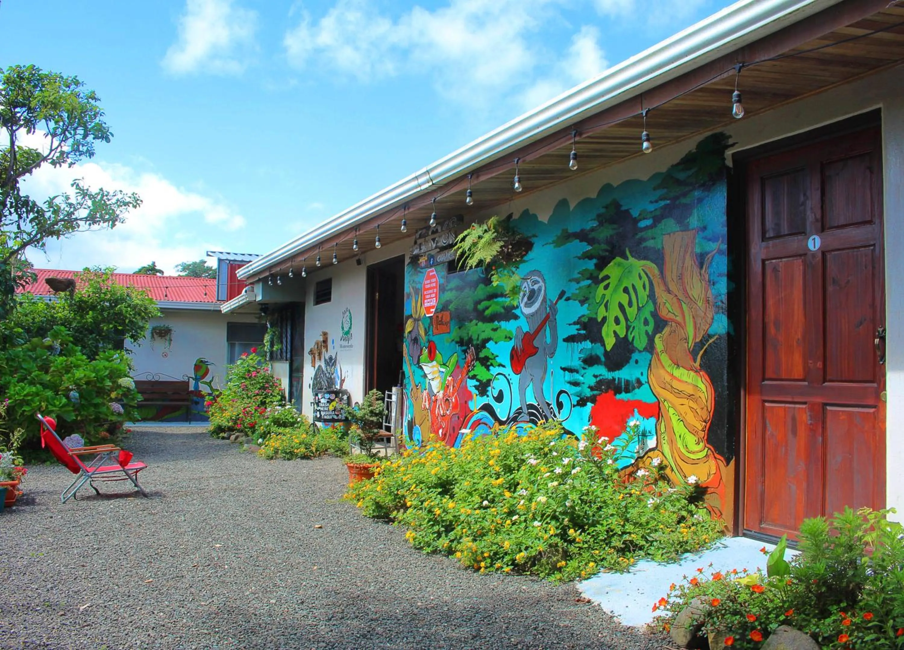 Garden in Casa Jungle Monteverde B&B