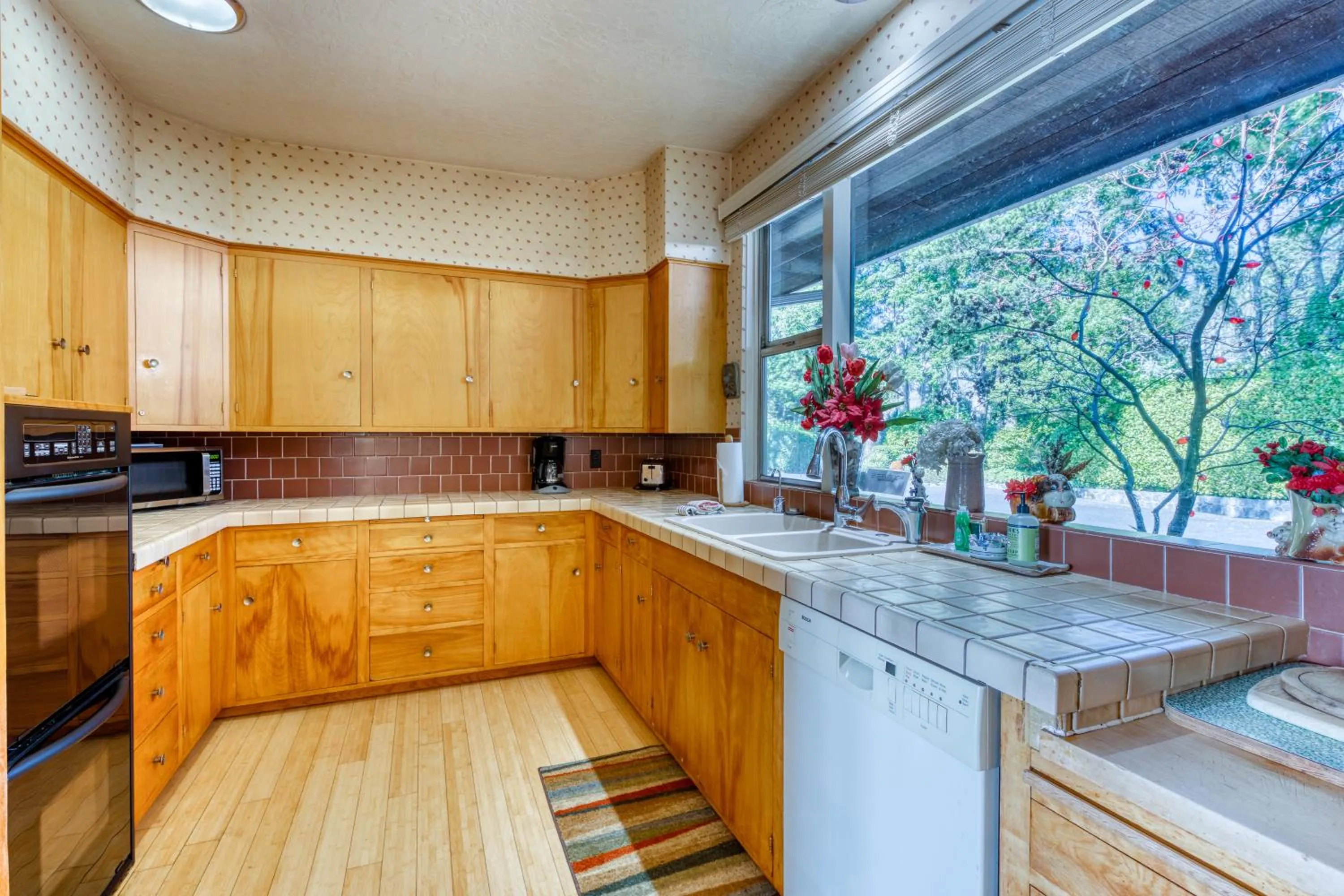 The Bridge and Balcony