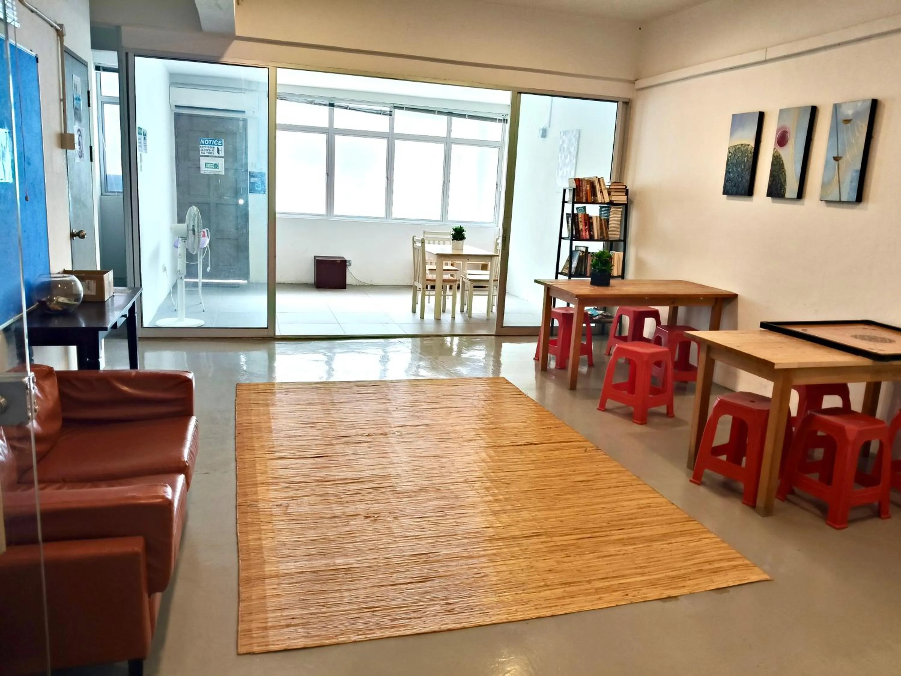 Sunset Homestay - Backpacker Hostel Self Checkin