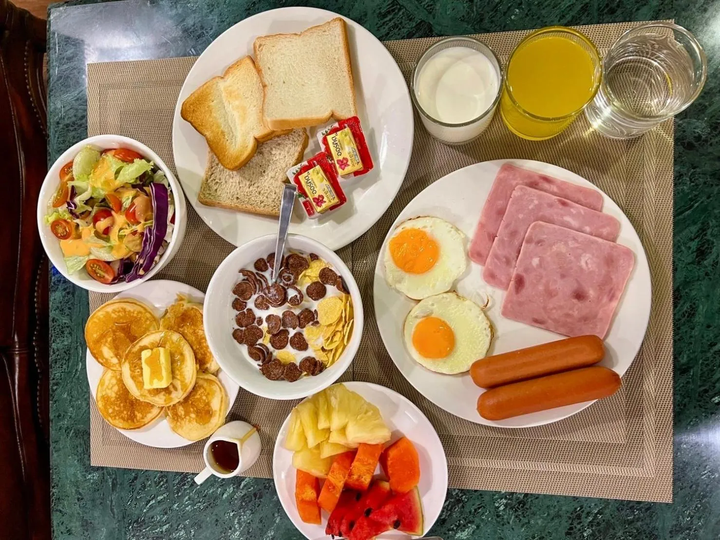 Breakfast in Siam Champs Elyseesi Unique Hotel