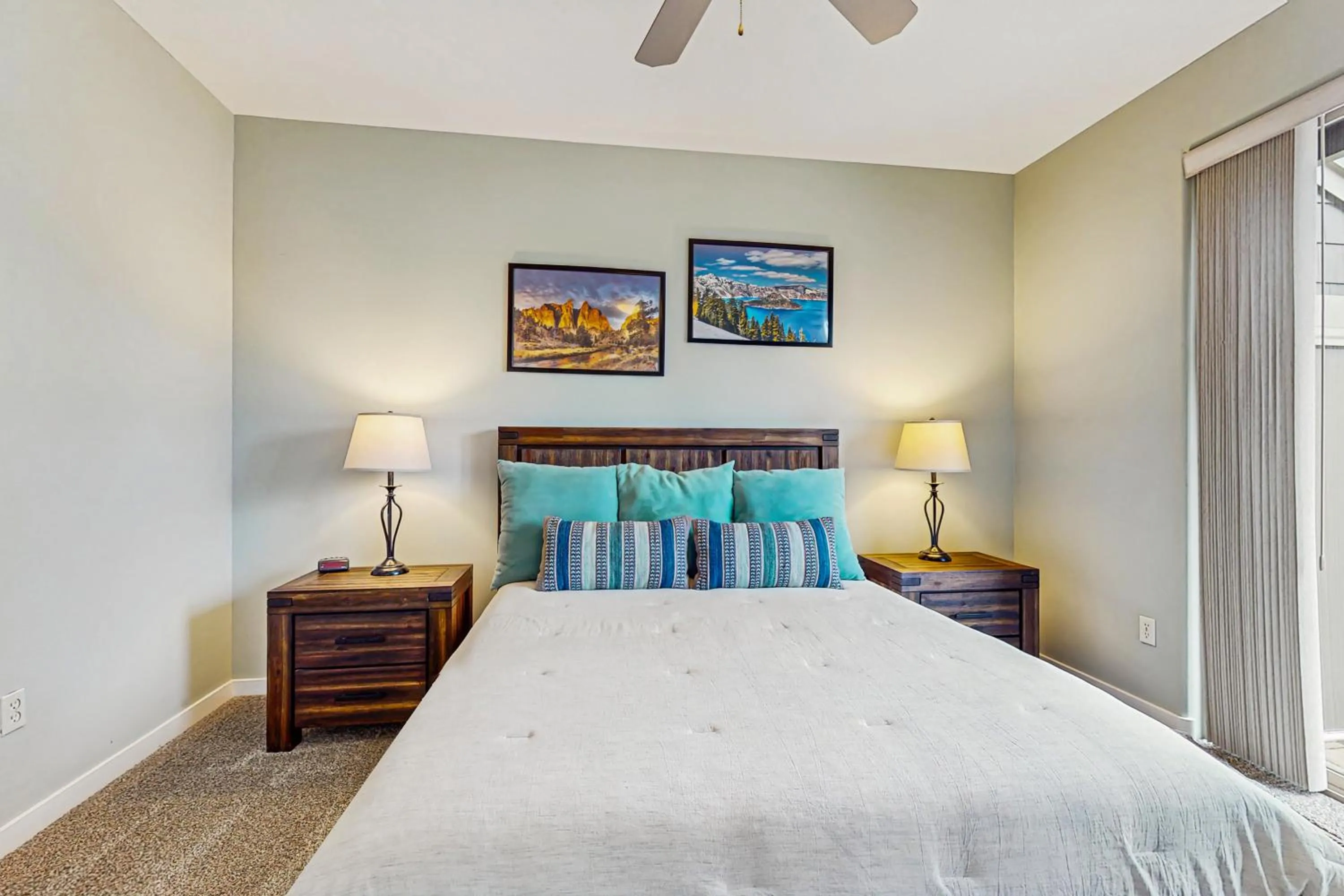 Bed in Eagle Crest Family Retreat