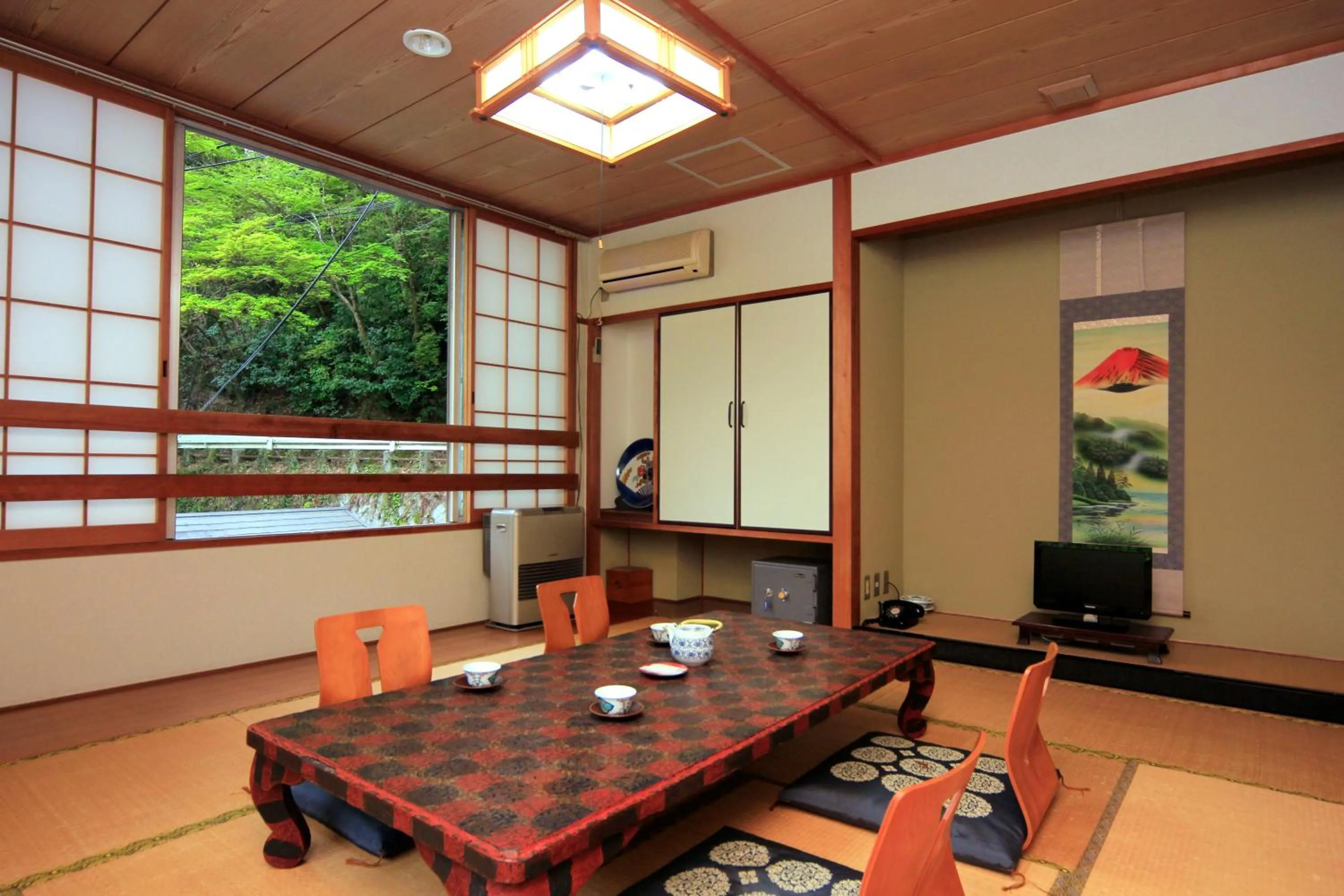 Photo of the whole room in Korantei