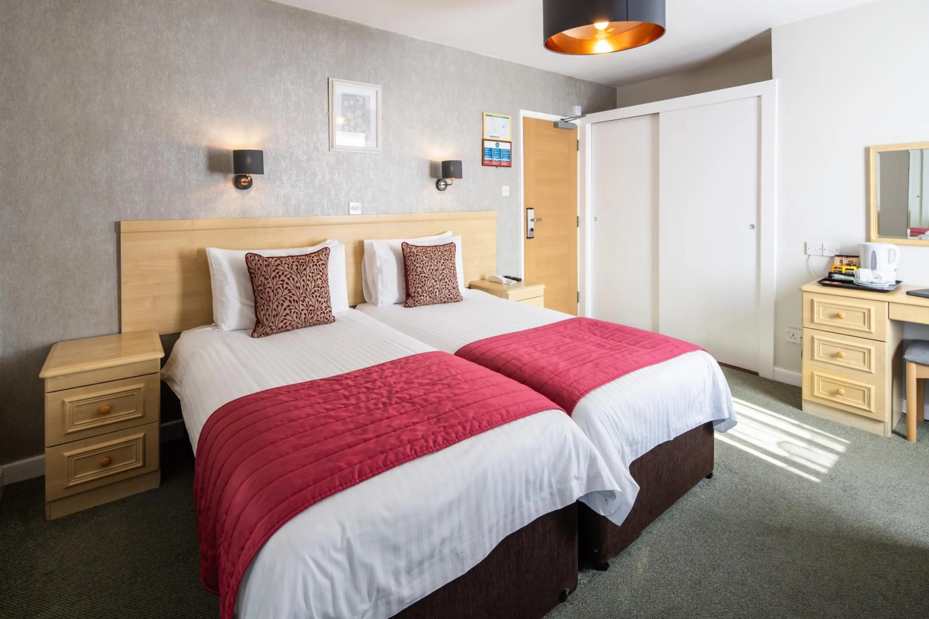 Bedroom, Bed in The Monterey Hotel - Sure Hotel Collection by Best Western