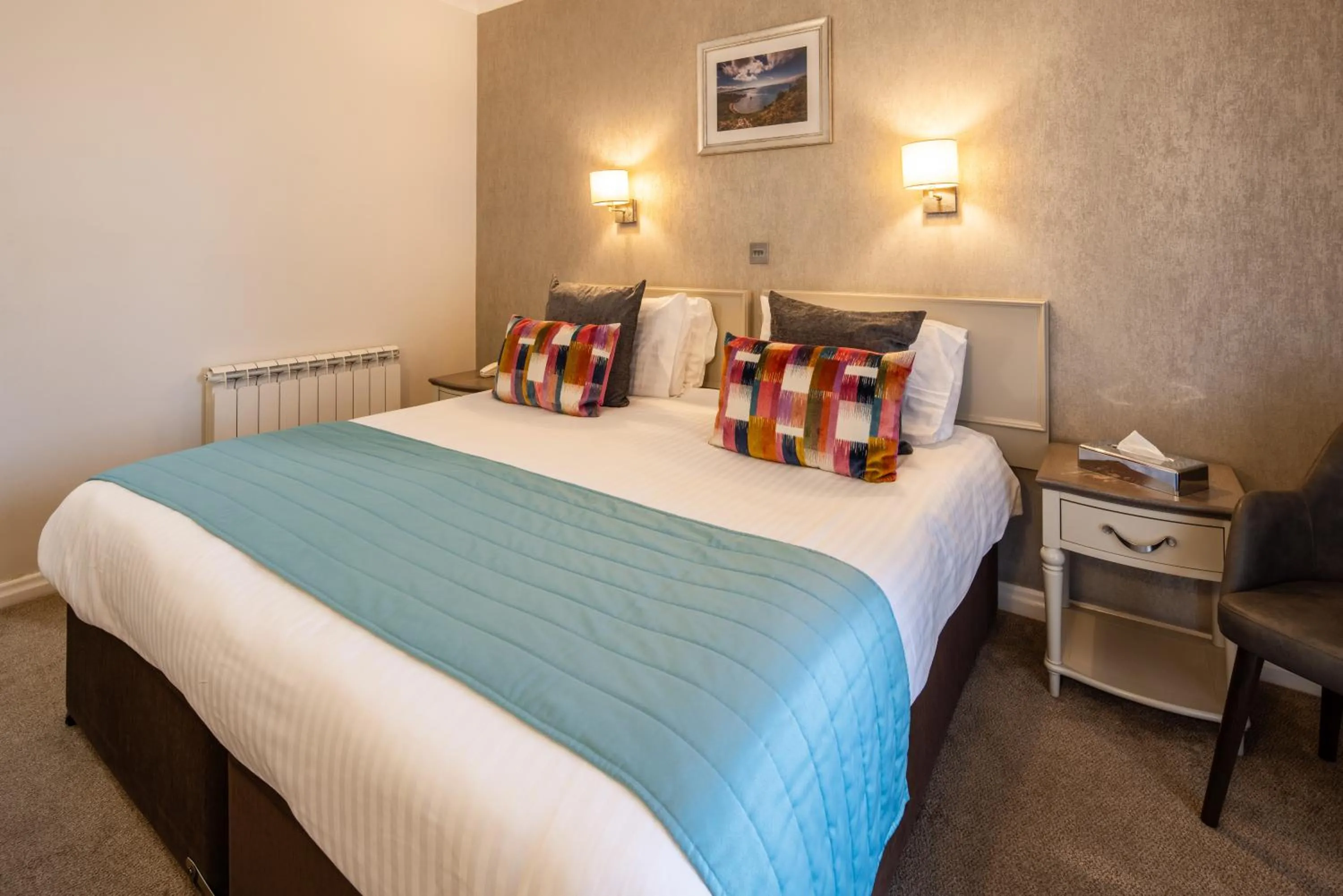 Bedroom, Bed in The Monterey Hotel - Sure Hotel Collection by Best Western