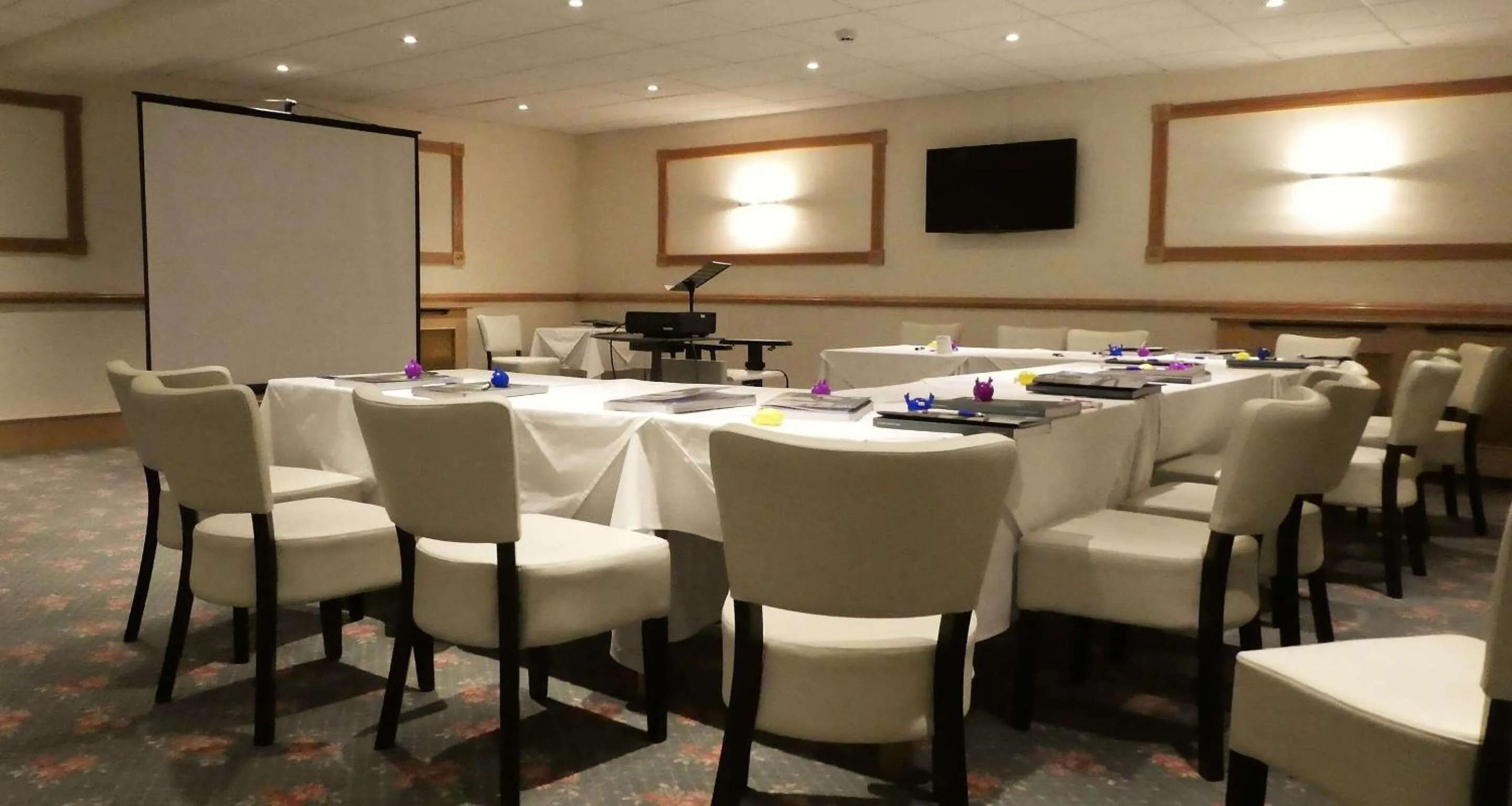 Meeting/conference room in The Monterey Hotel - Sure Hotel Collection by Best Western