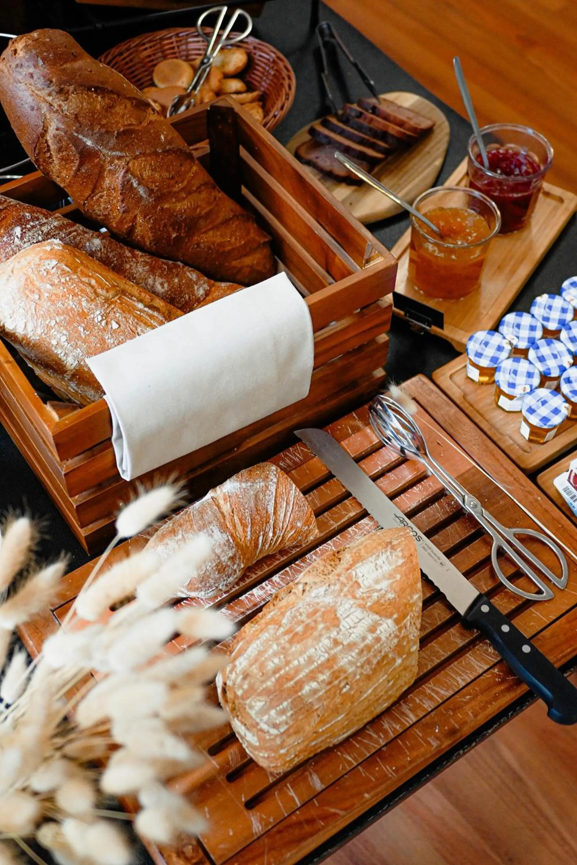 Buffet breakfast in Hotel International & Terminus